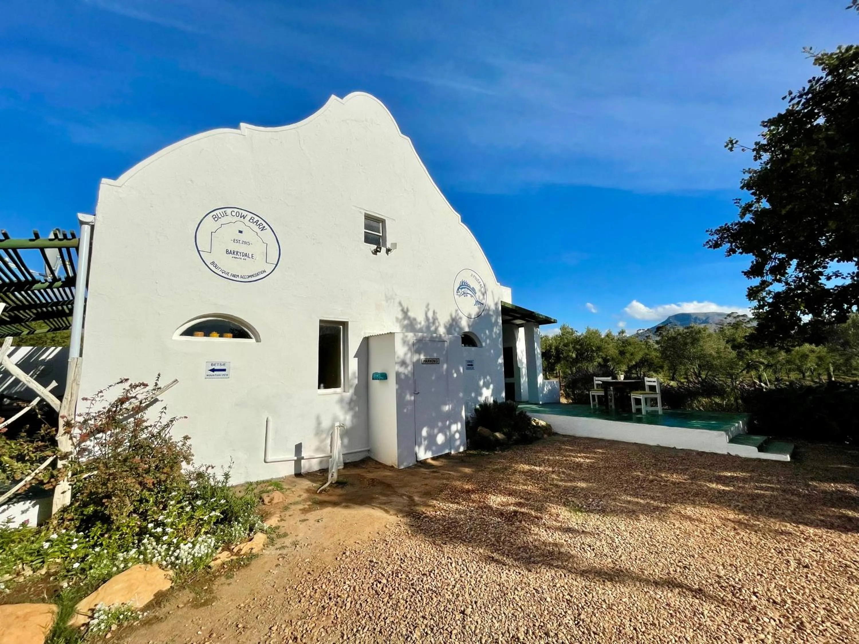 Property building in Blue Cow Barn - Boutique Farm