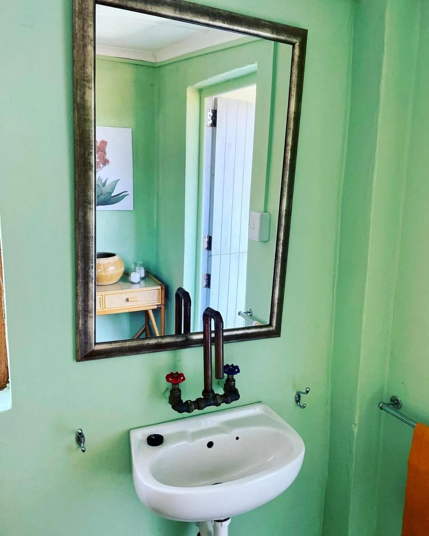 Bathroom in Blue Cow Barn - Boutique Farm