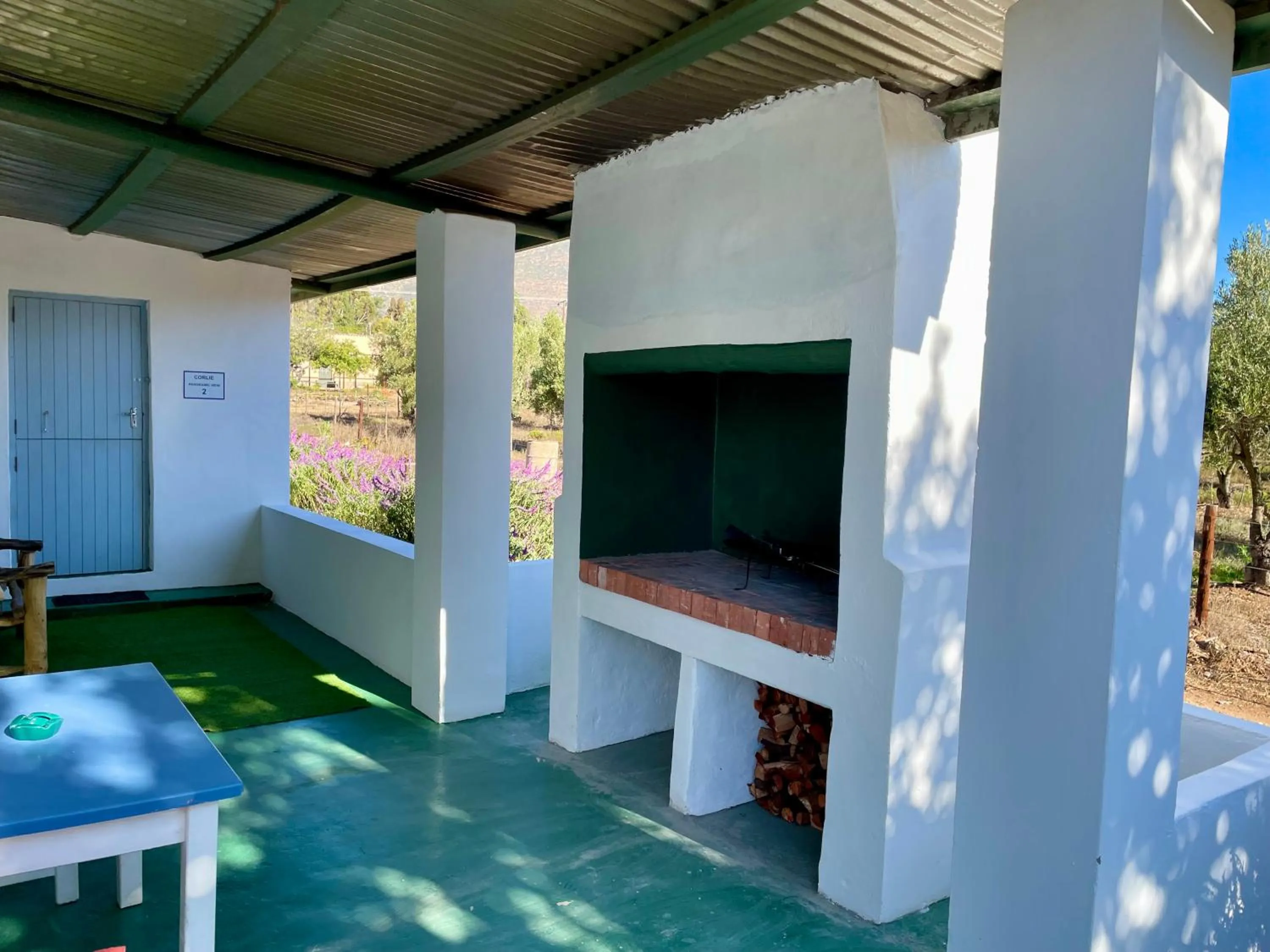 BBQ facilities in Blue Cow Barn - Boutique Farm