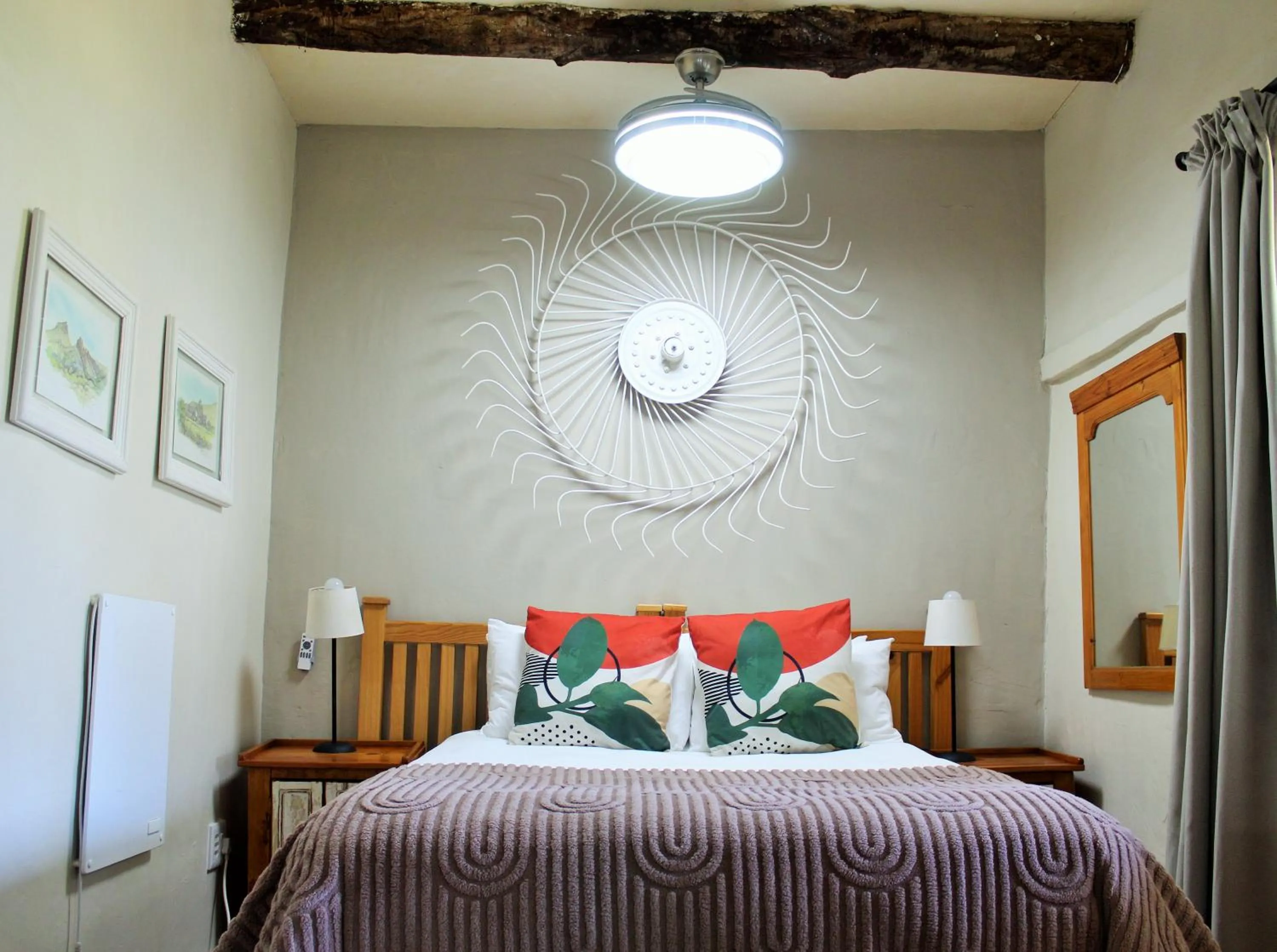 Bedroom, Bed in Blue Cow Barn - Boutique Farm