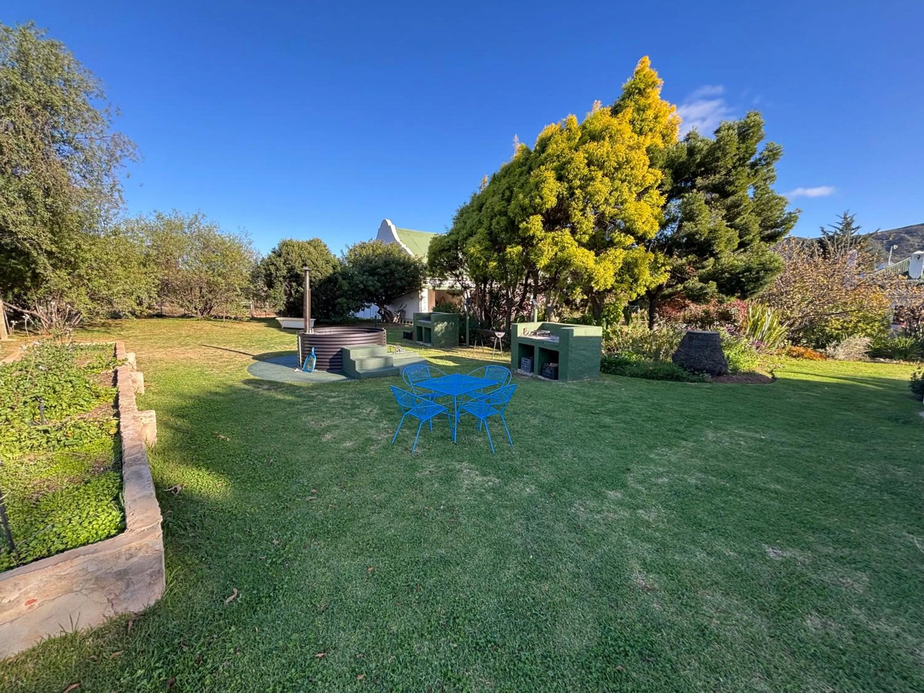 Spring in Blue Cow Barn - Boutique Farm