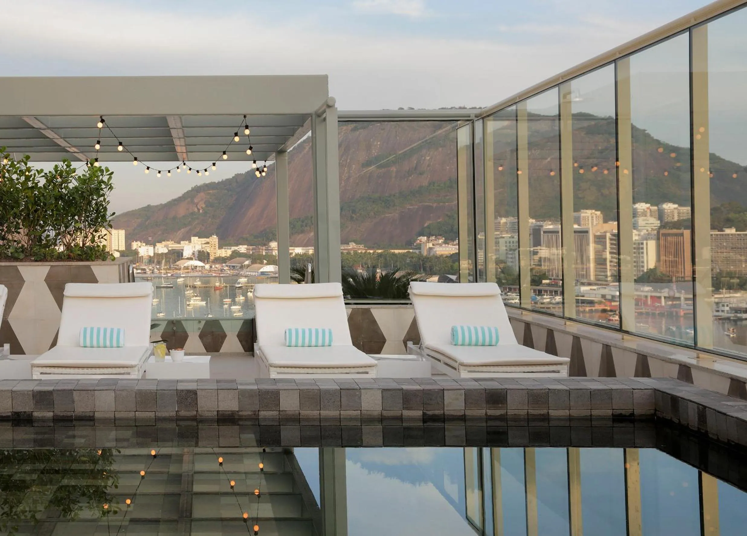 Swimming pool in Yoo2 Rio de Janeiro, Tapestry Collection by Hilton