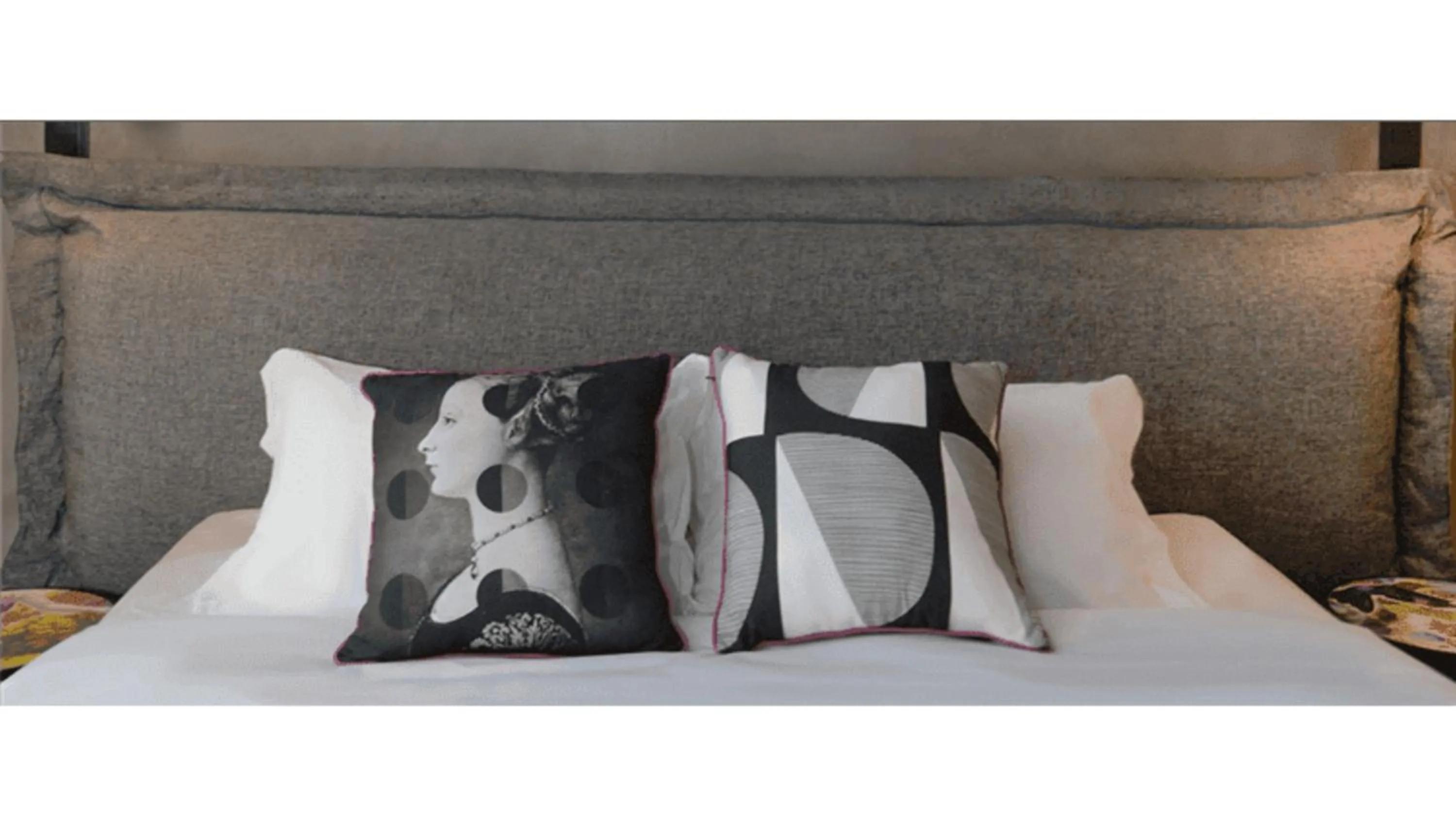 Bedroom, Bed in Yoo2 Rio de Janeiro, Tapestry Collection by Hilton