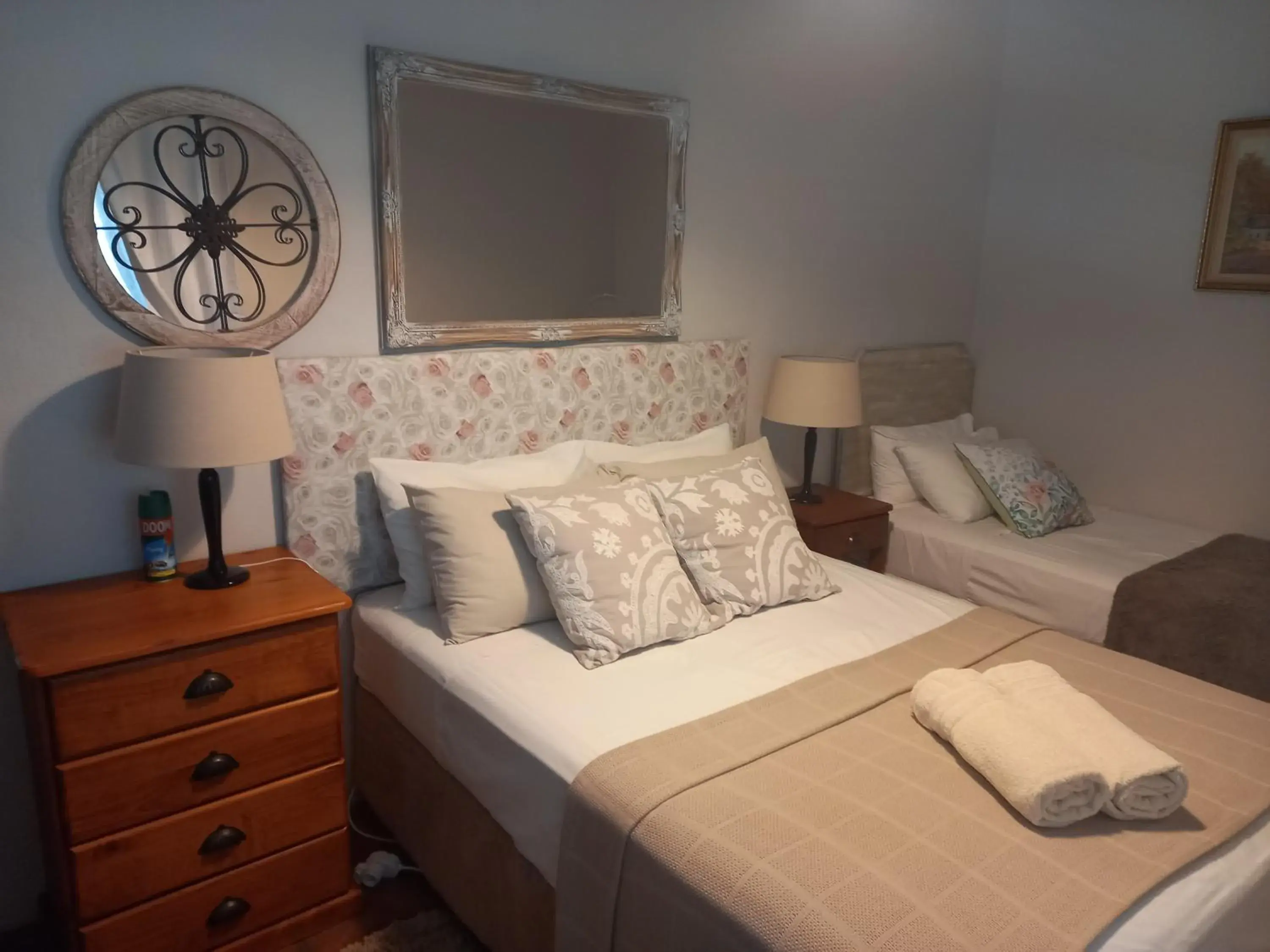 Two-Bedroom Chalet in Carmel Villa B&B or Self-Catering Two-Bedroom Chalet in Carmel Villa B&B or Self-Catering