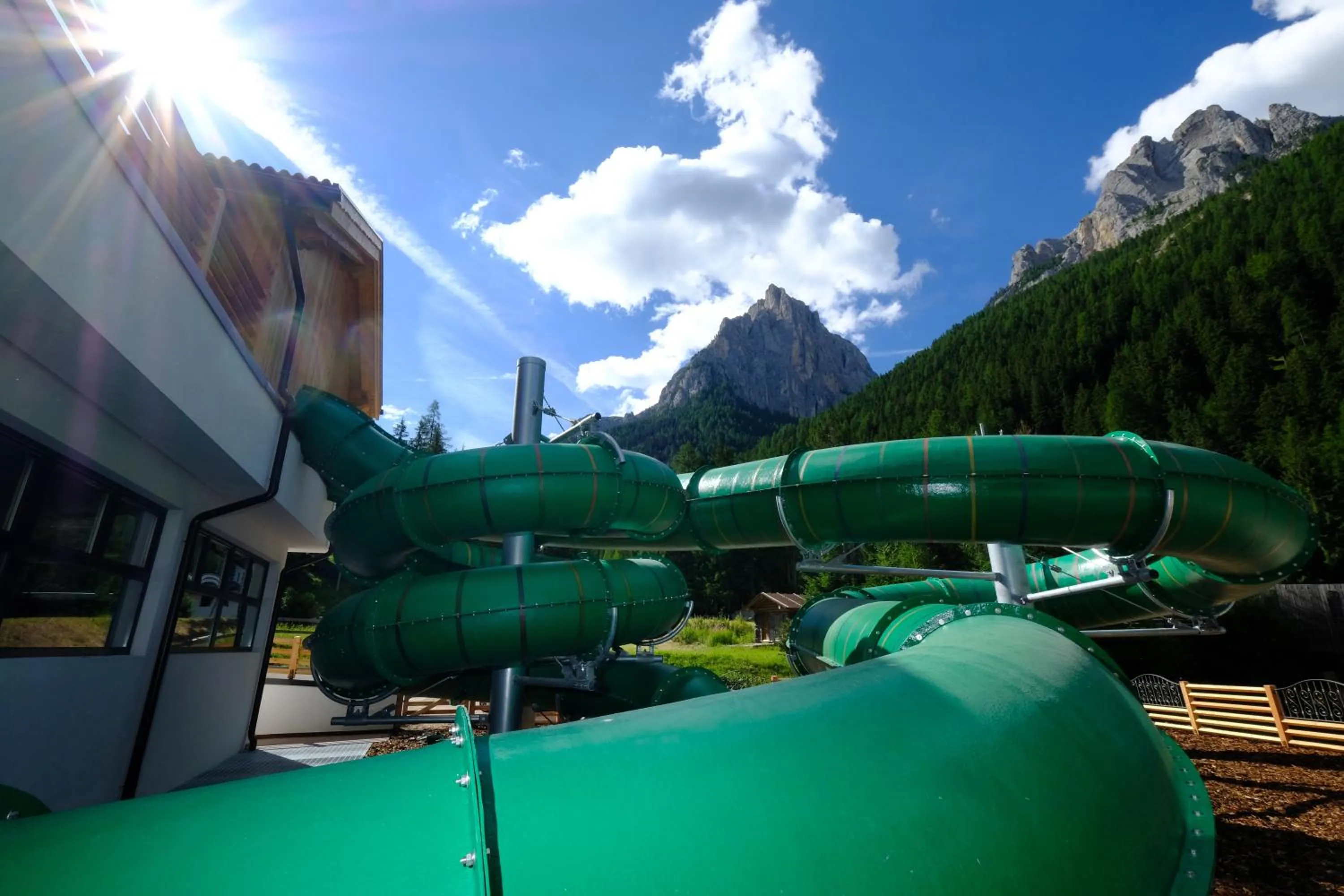 Swimming pool in Vidor Resort