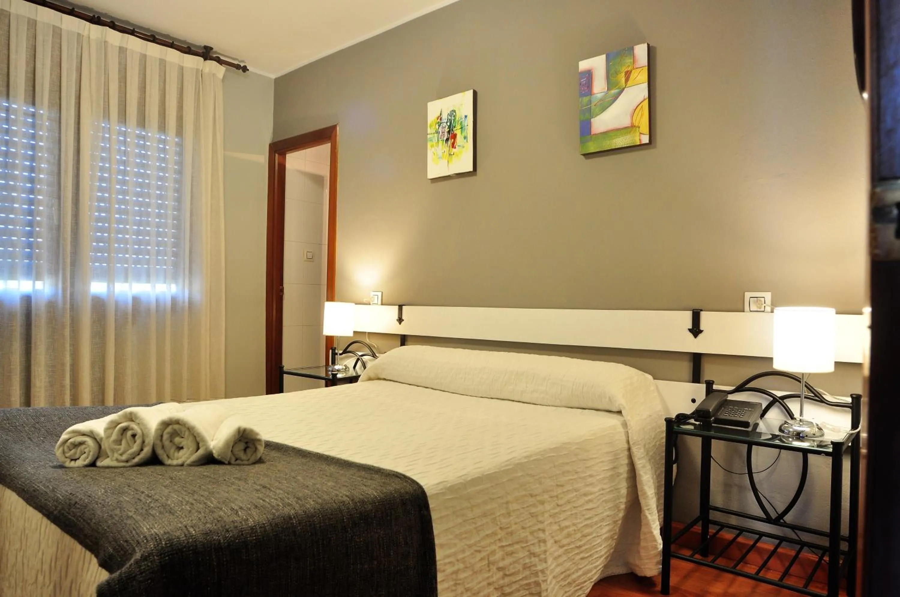 Bed in Hostal Europa