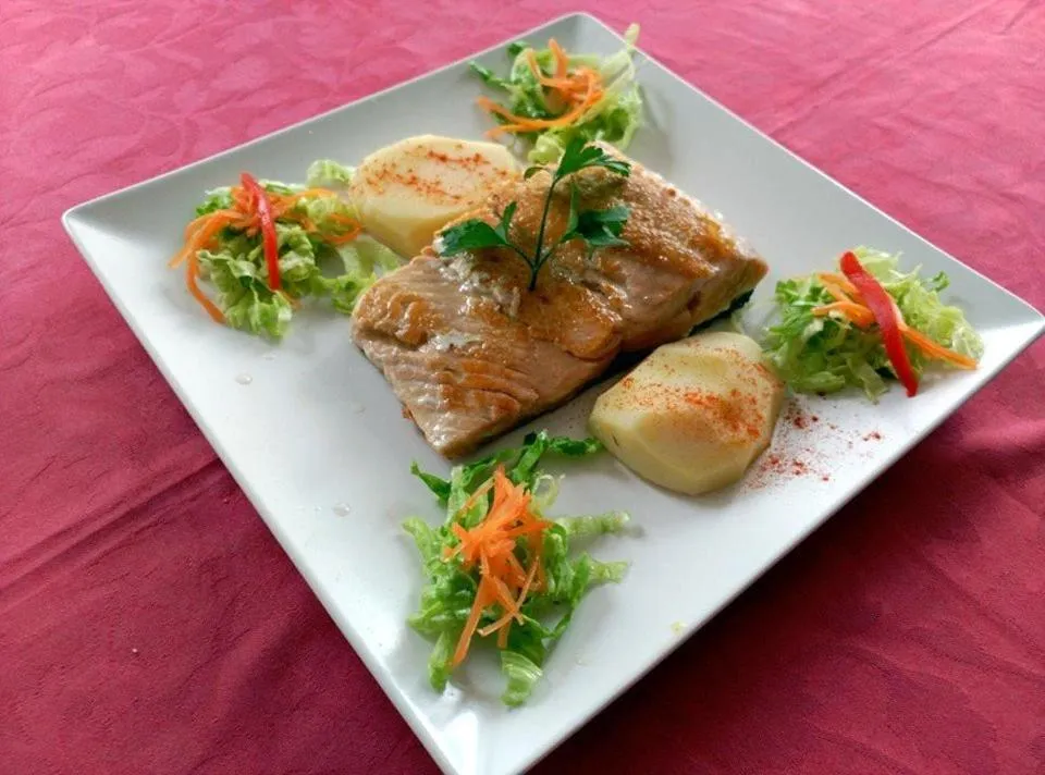 Restaurant/places to eat in Hostal Europa