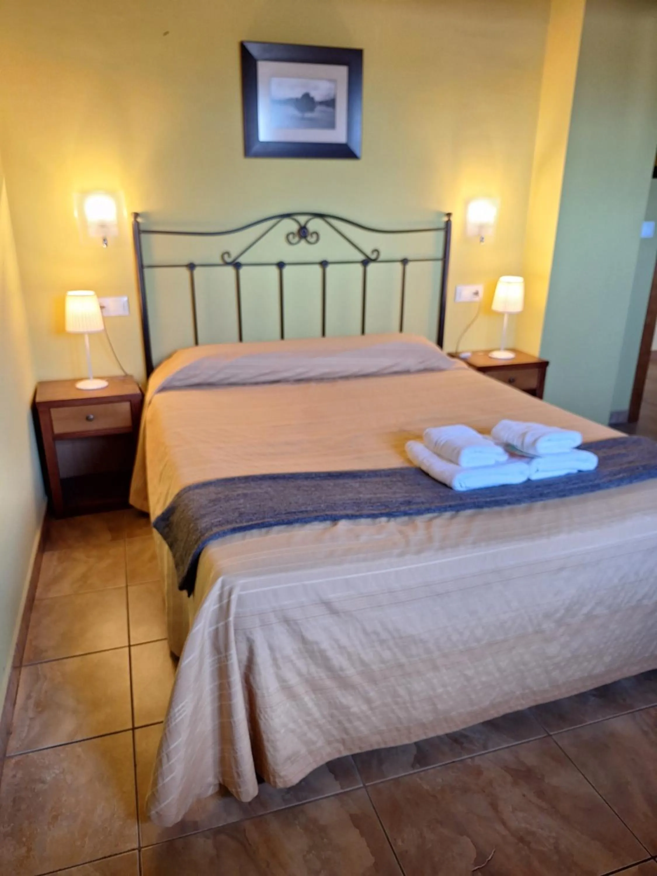 Bed in Hostal Europa