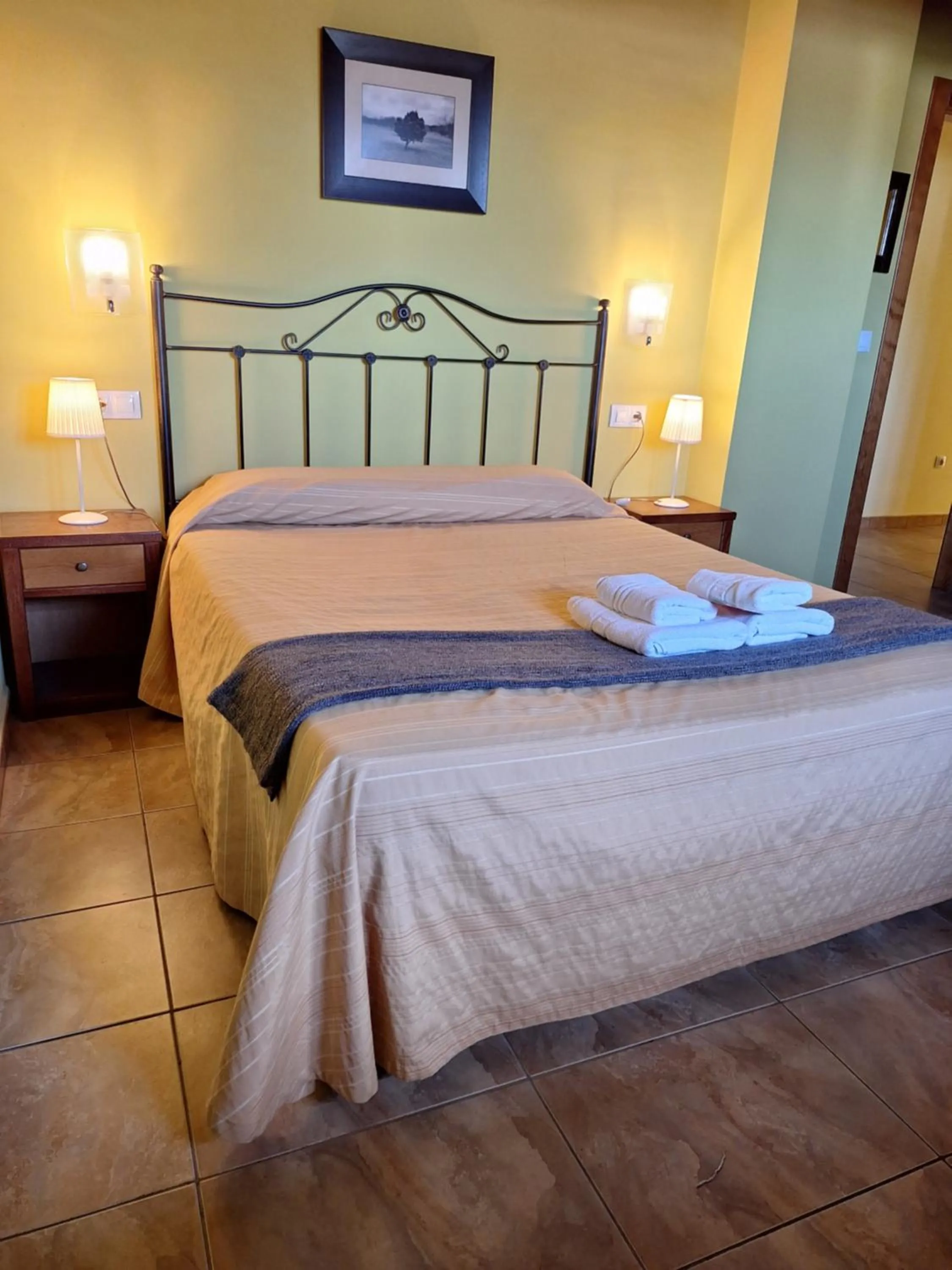 Bed in Hostal Europa