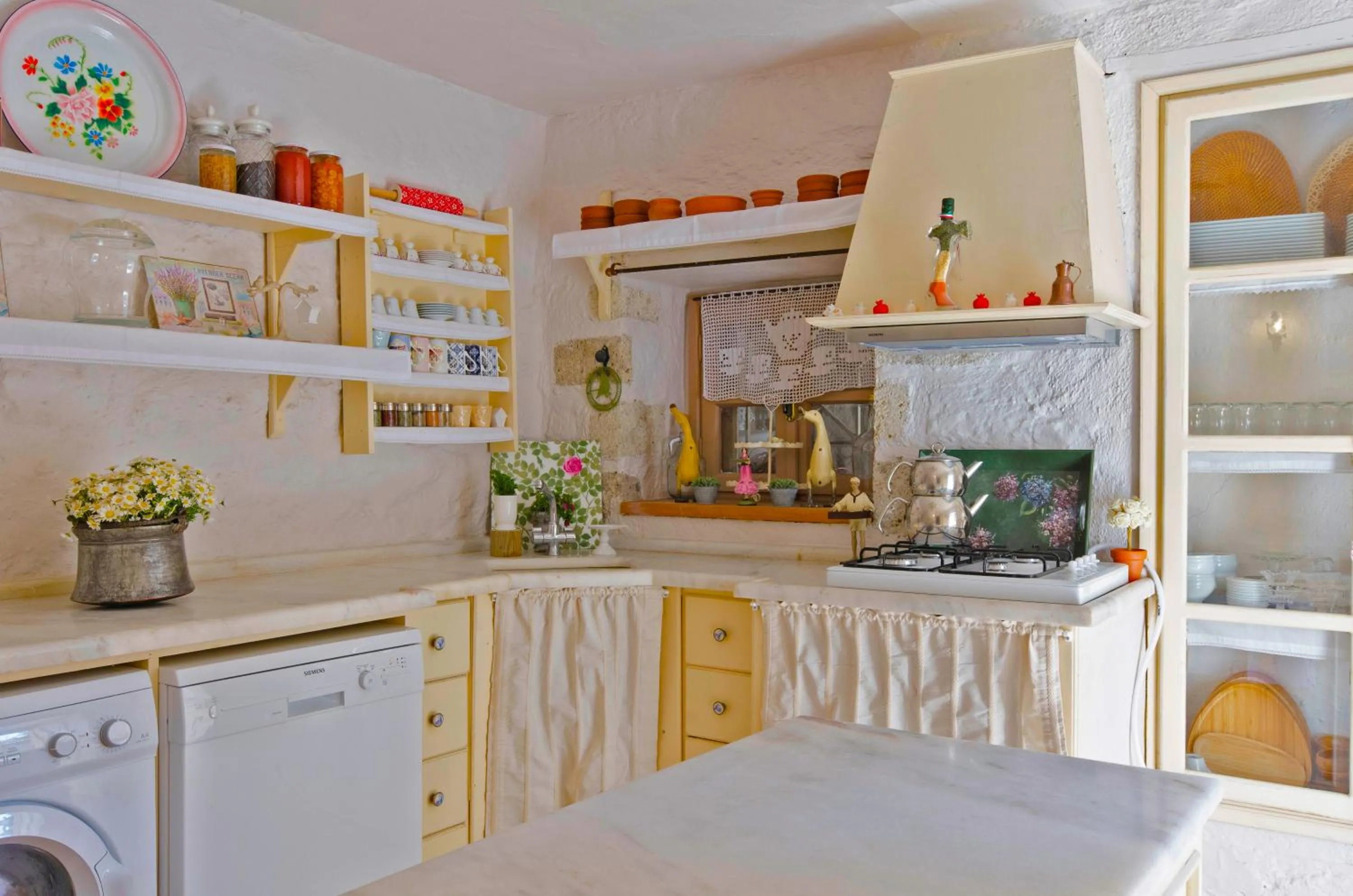 Restaurant/places to eat in Lilyum Alaçatı - Taş Ev