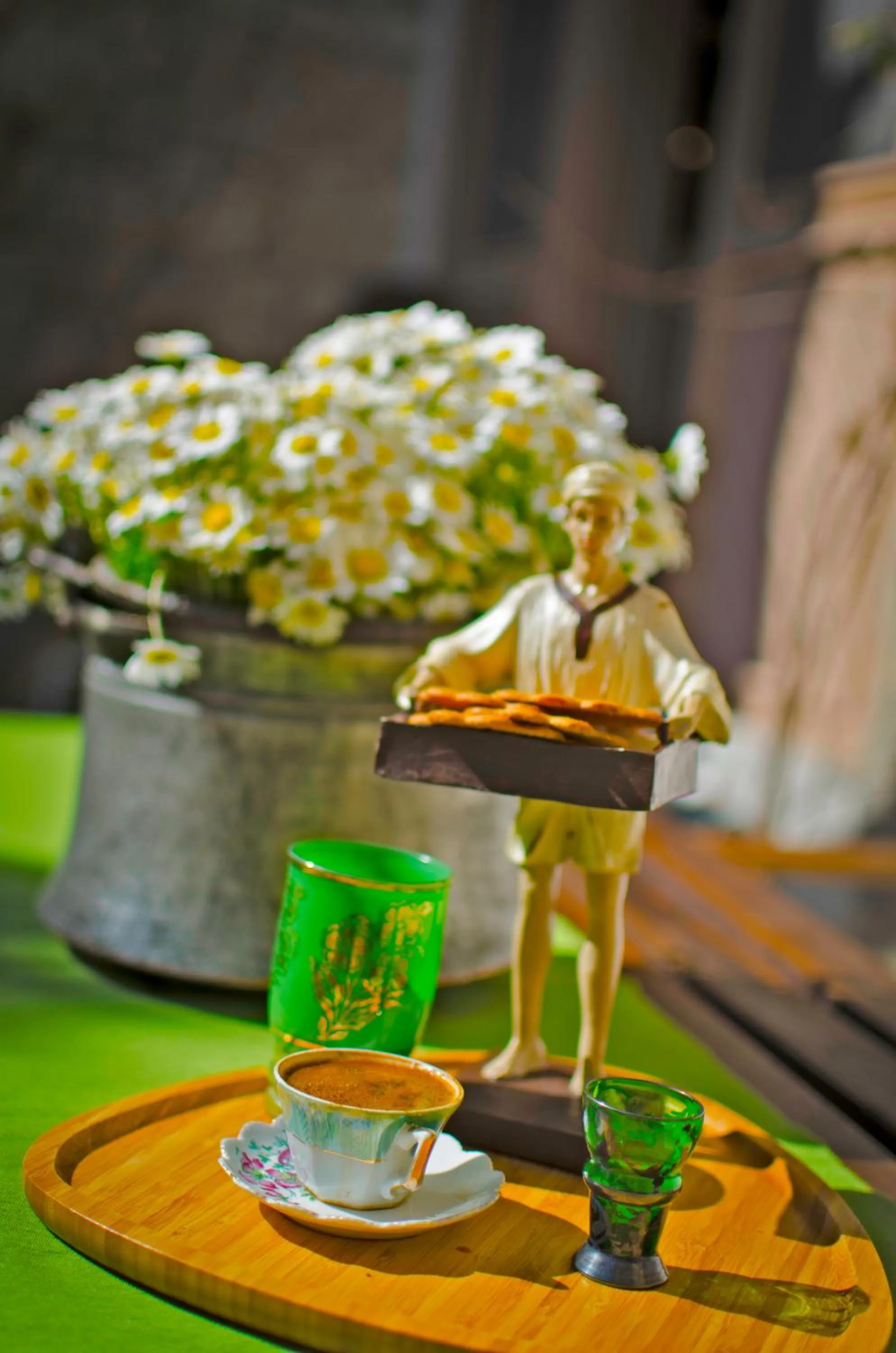 Area and facilities in Lilyum Alaçatı - Taş Ev