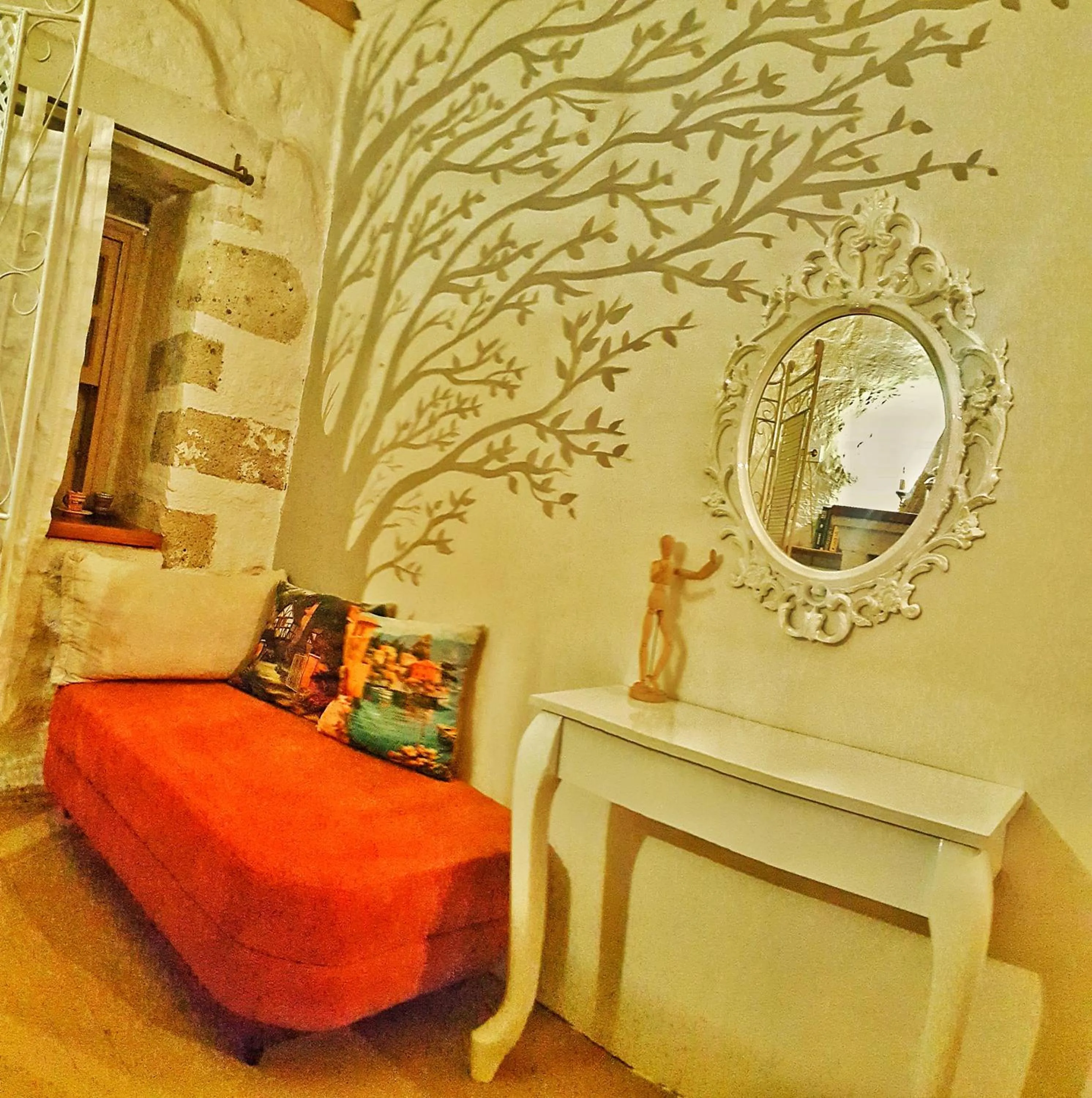 Lilyum Alaçatı - Taş Ev