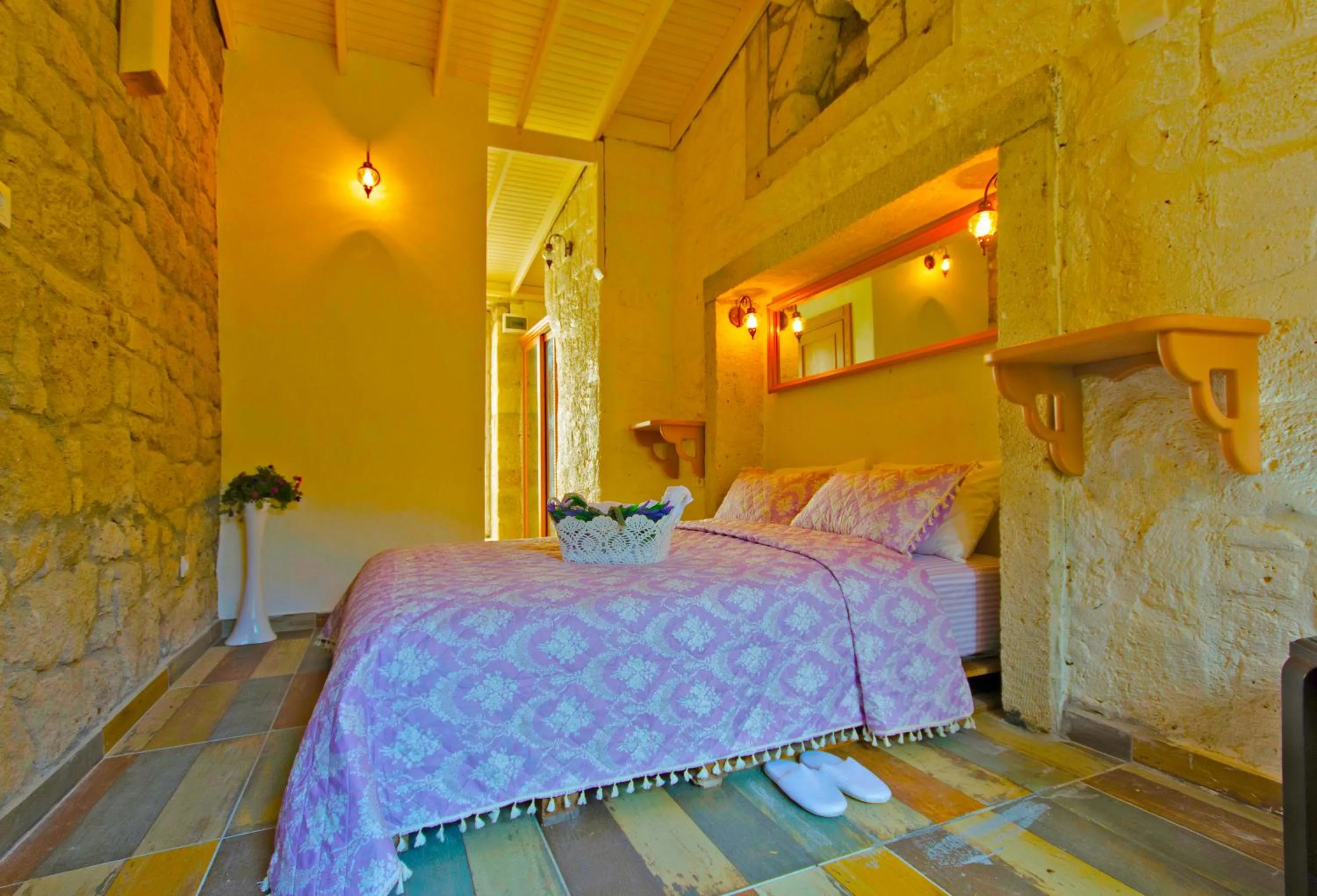 Bedroom, Bed in Lilyum Alaçatı - Taş Ev