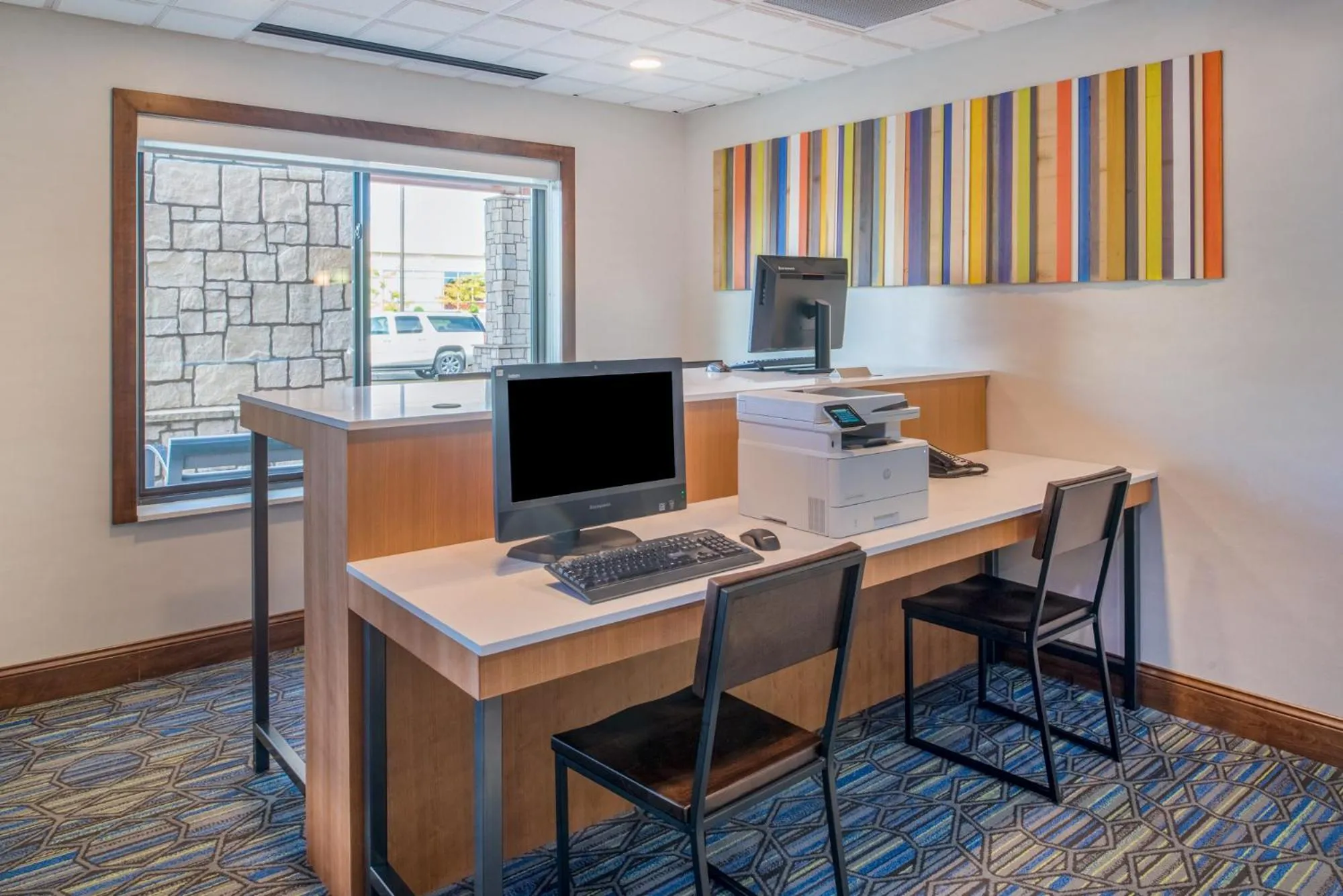 Business facilities in Holiday Inn Express Hotel & Suites Bismarck by IHG