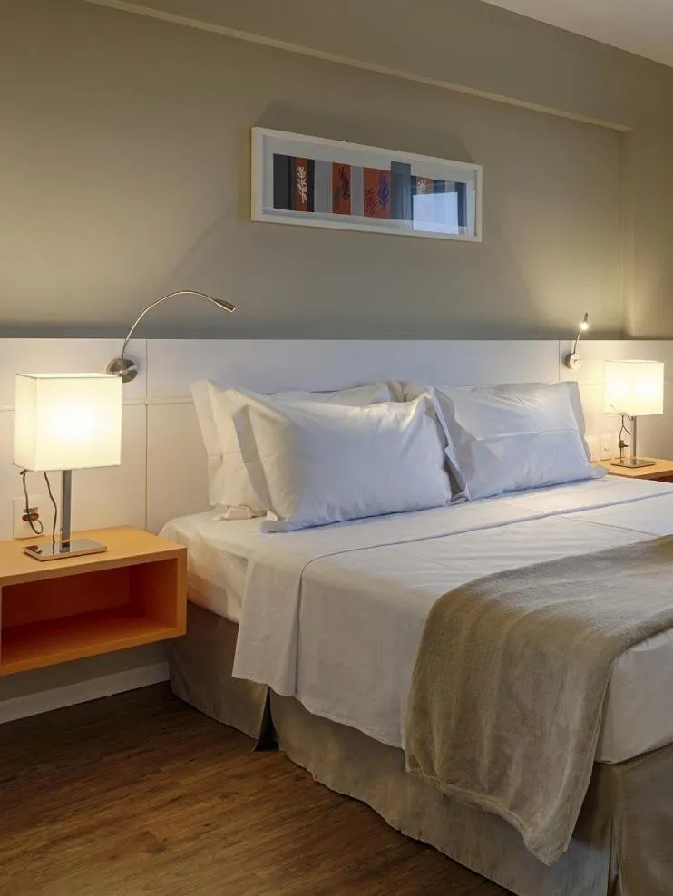 Bedroom, Bed in Intercity BH Expo