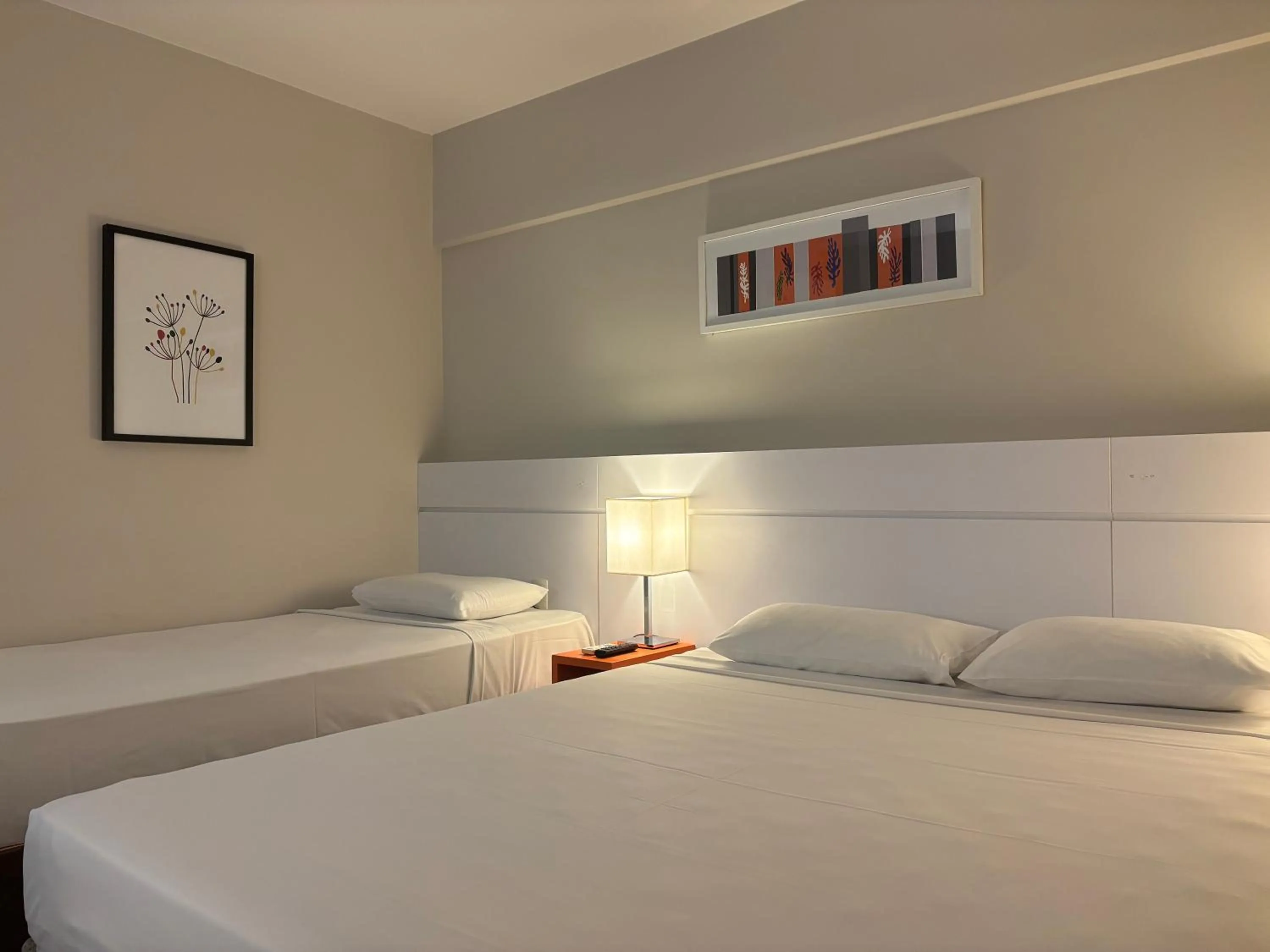 Bedroom, Bed in Intercity BH Expo