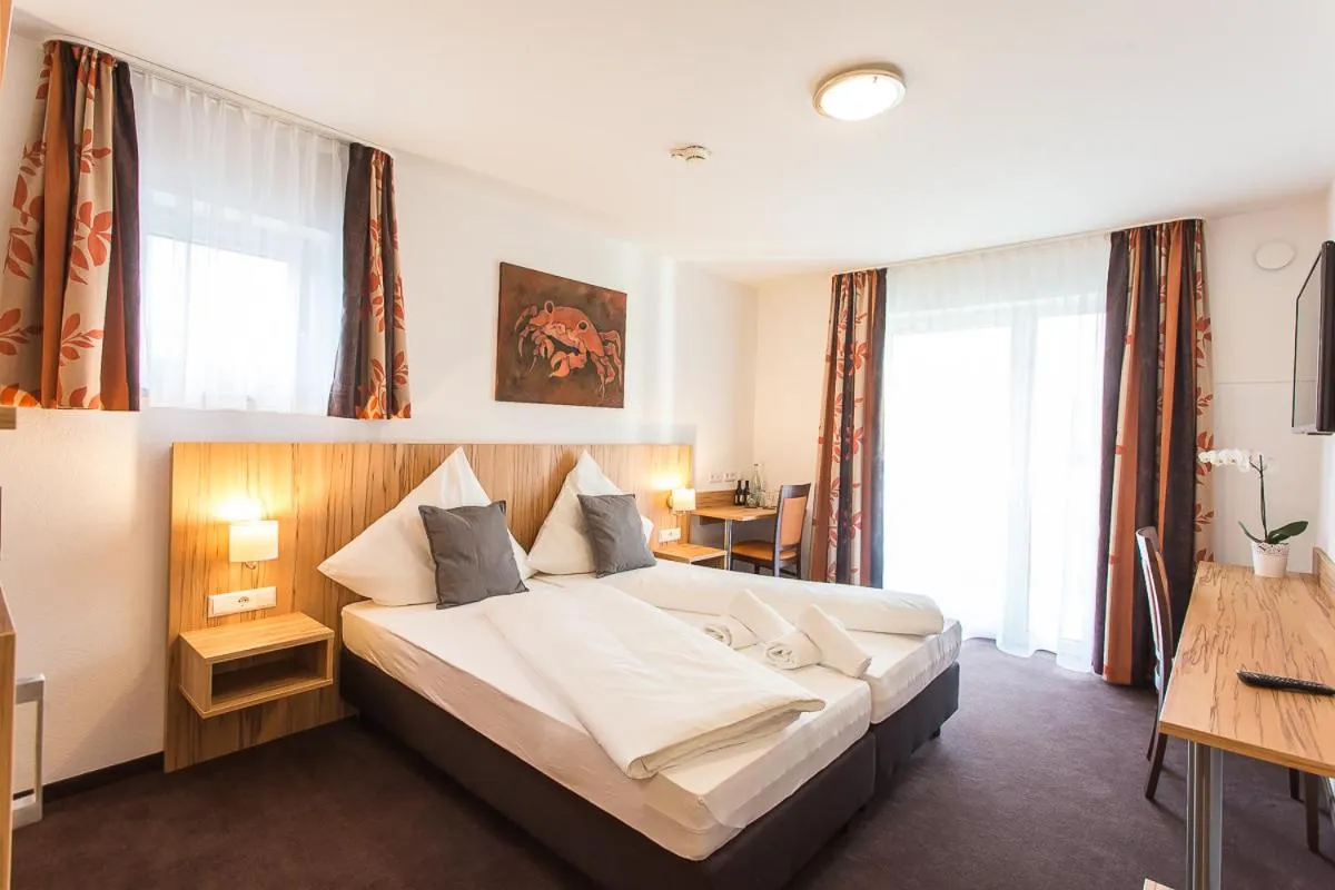 Photo of the whole room, Bed in Schäfer Boardinghouse