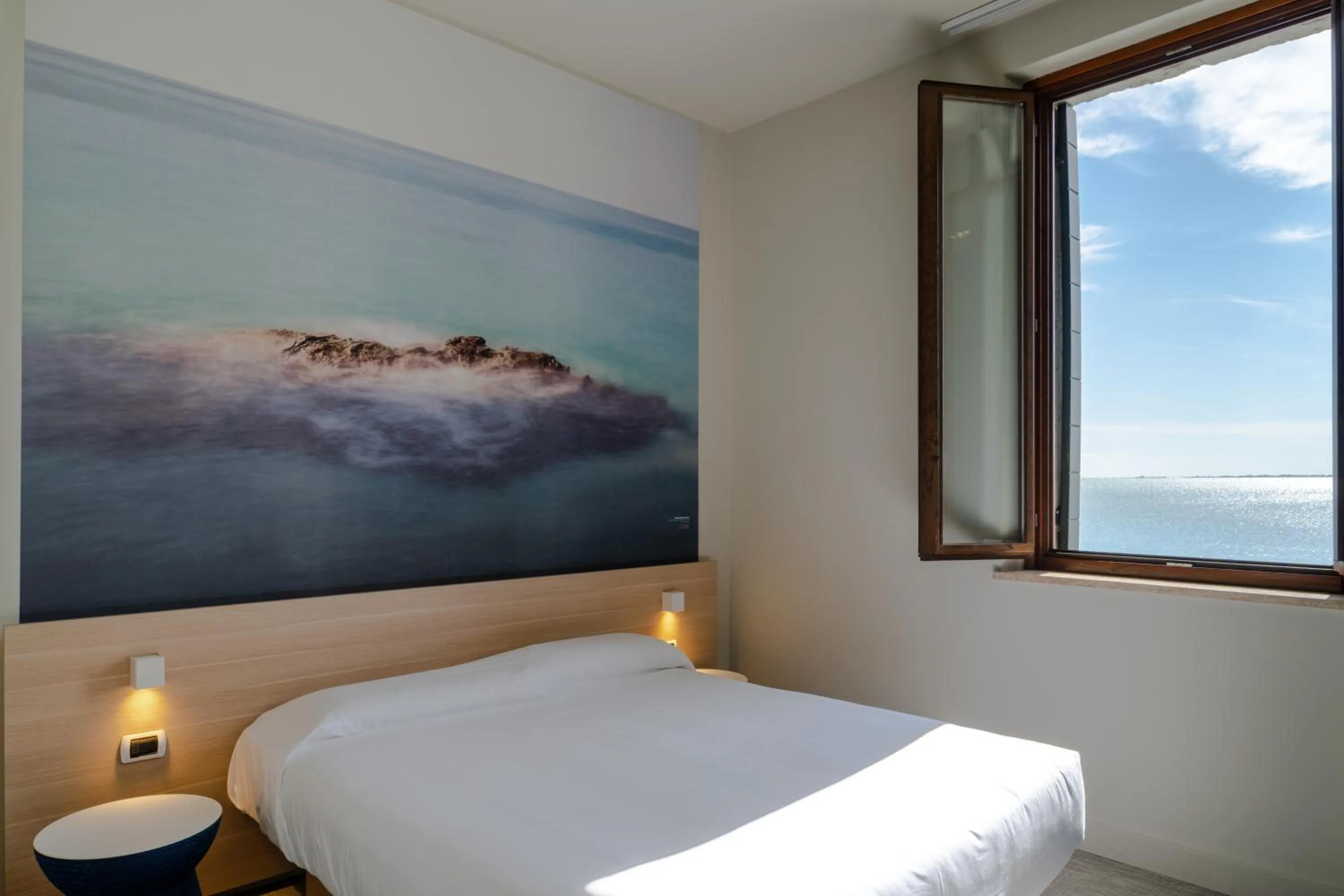 Photo of the whole room, Bed in Isola di San Servolo - Centro Soggiorno