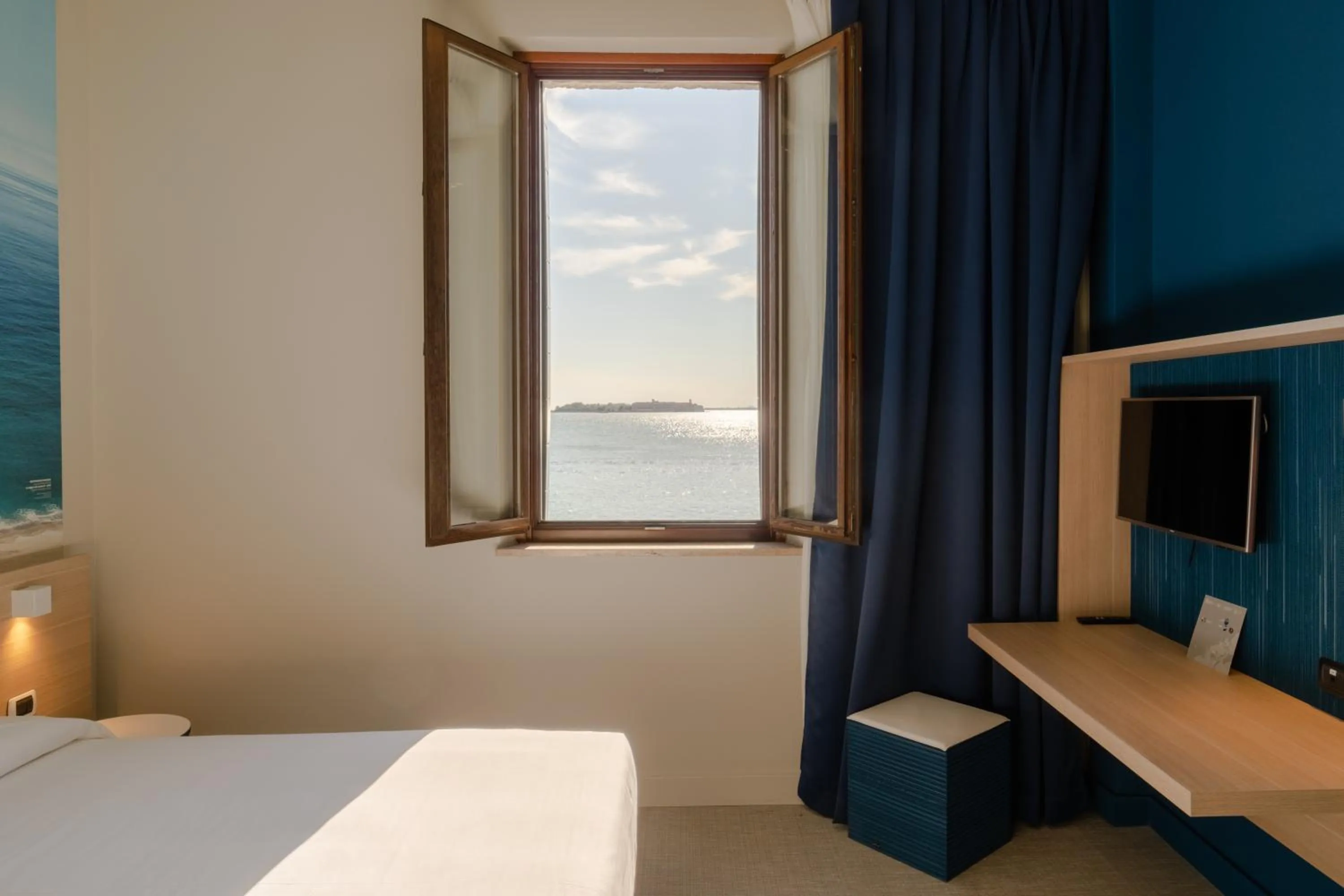 Sea view, Bed in Isola di San Servolo - Centro Soggiorno