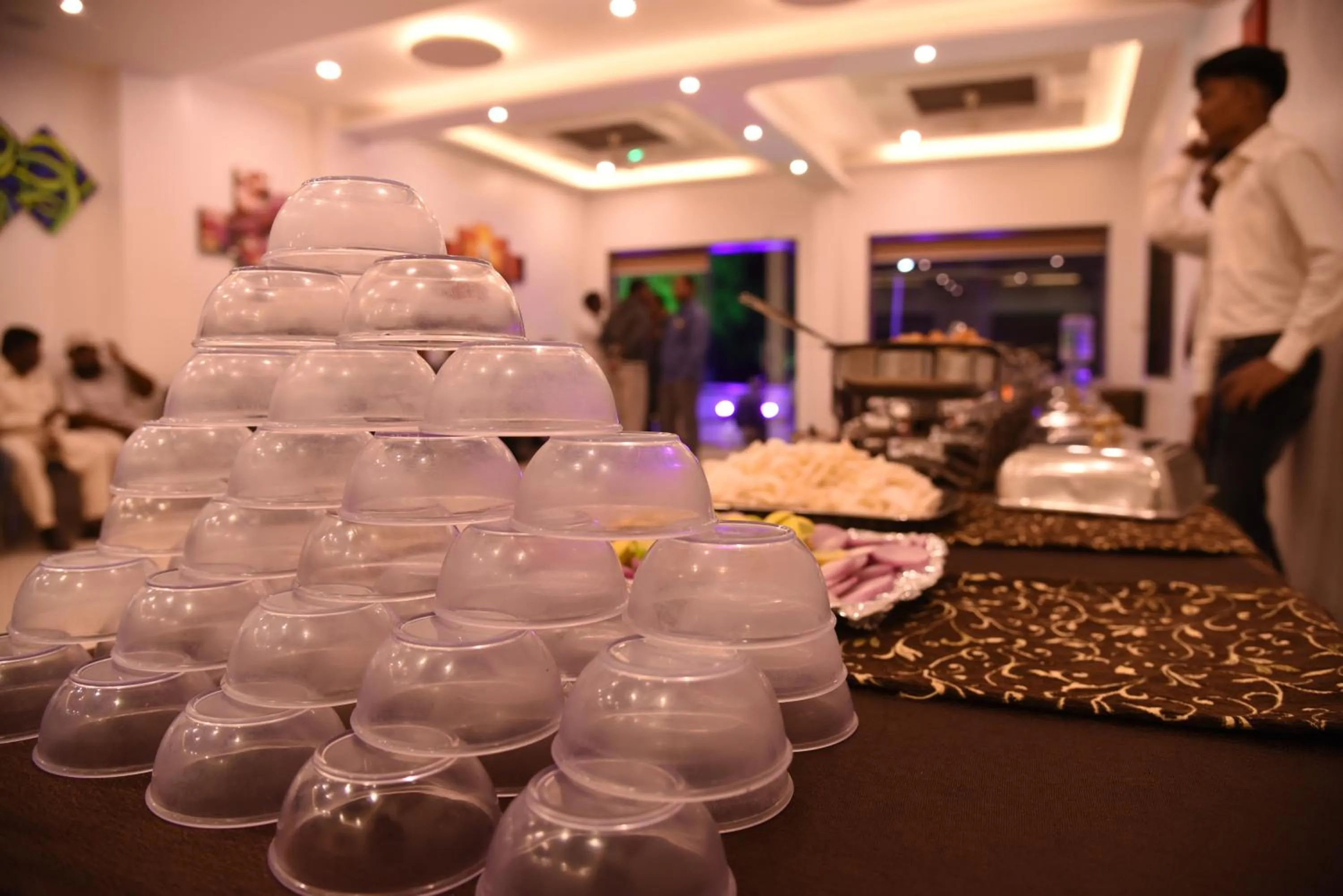 Food and drinks in Hotel Gulmohar Pride