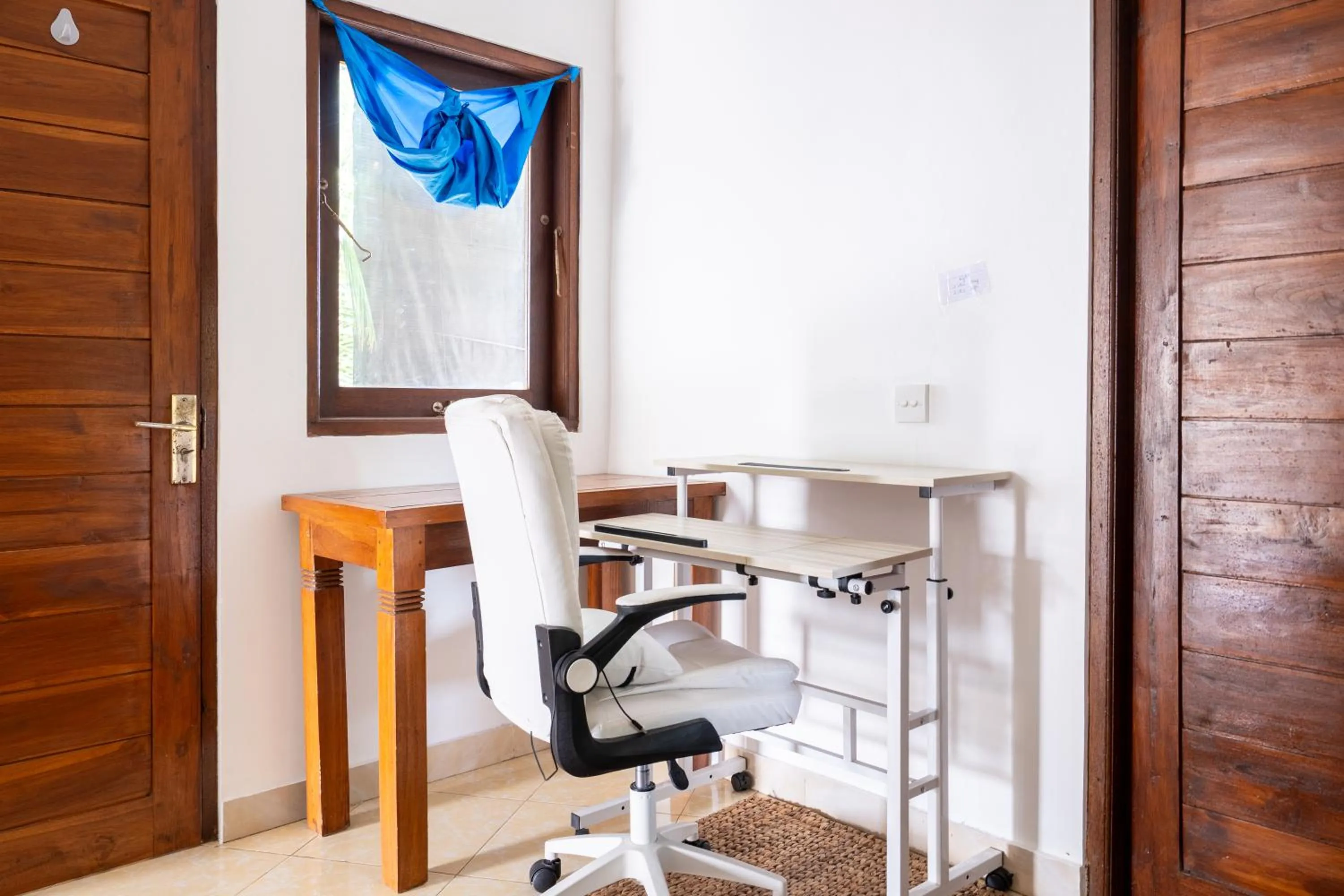 Amed Sari Beach Guesthouse