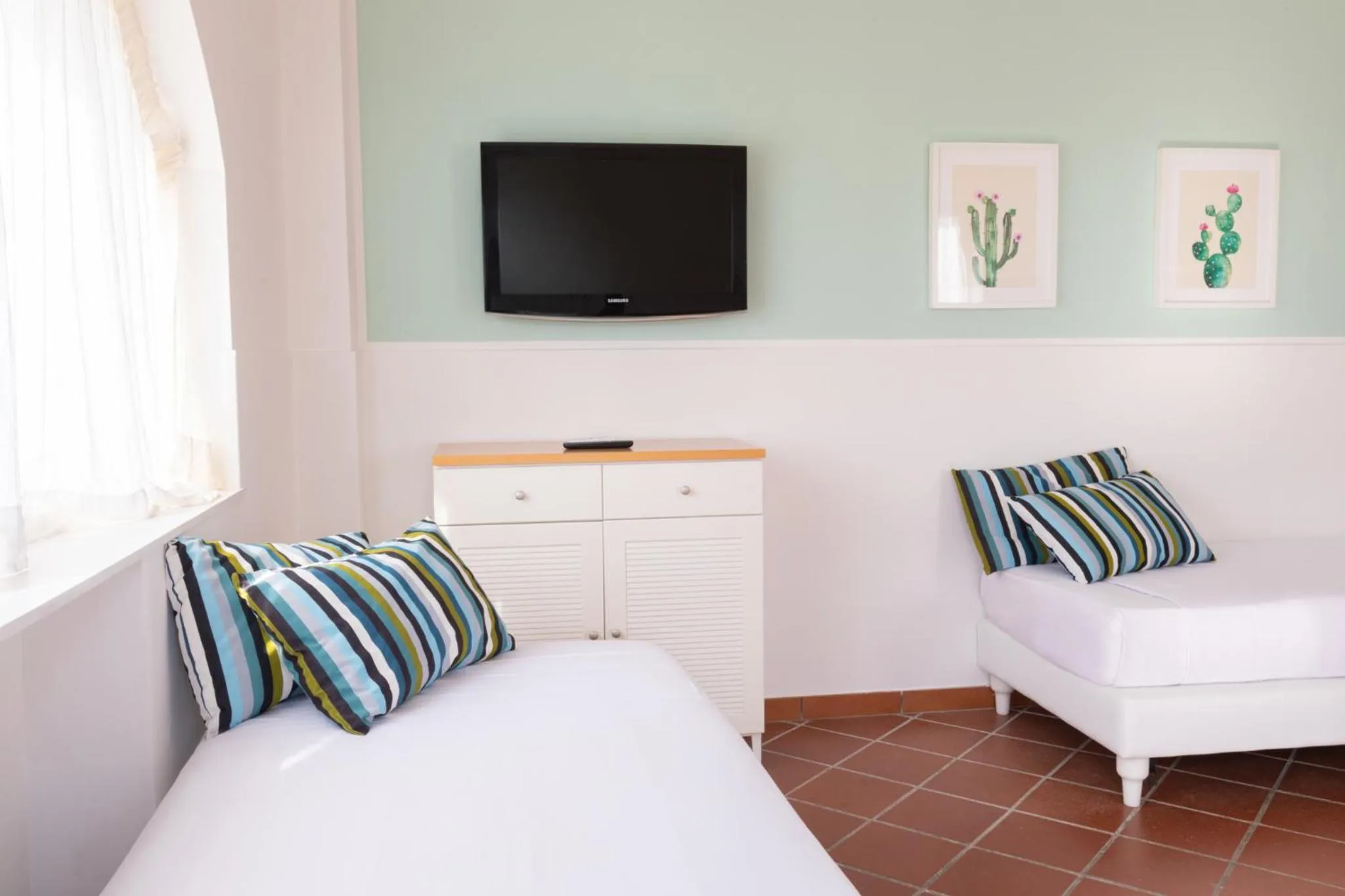 Living room, Bed in Lido Azzurro