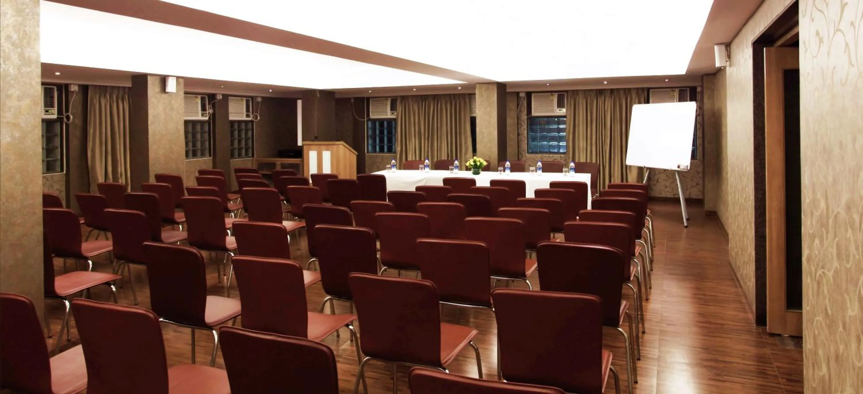 Meeting/conference room in Hotel Maharana Inn Chembur