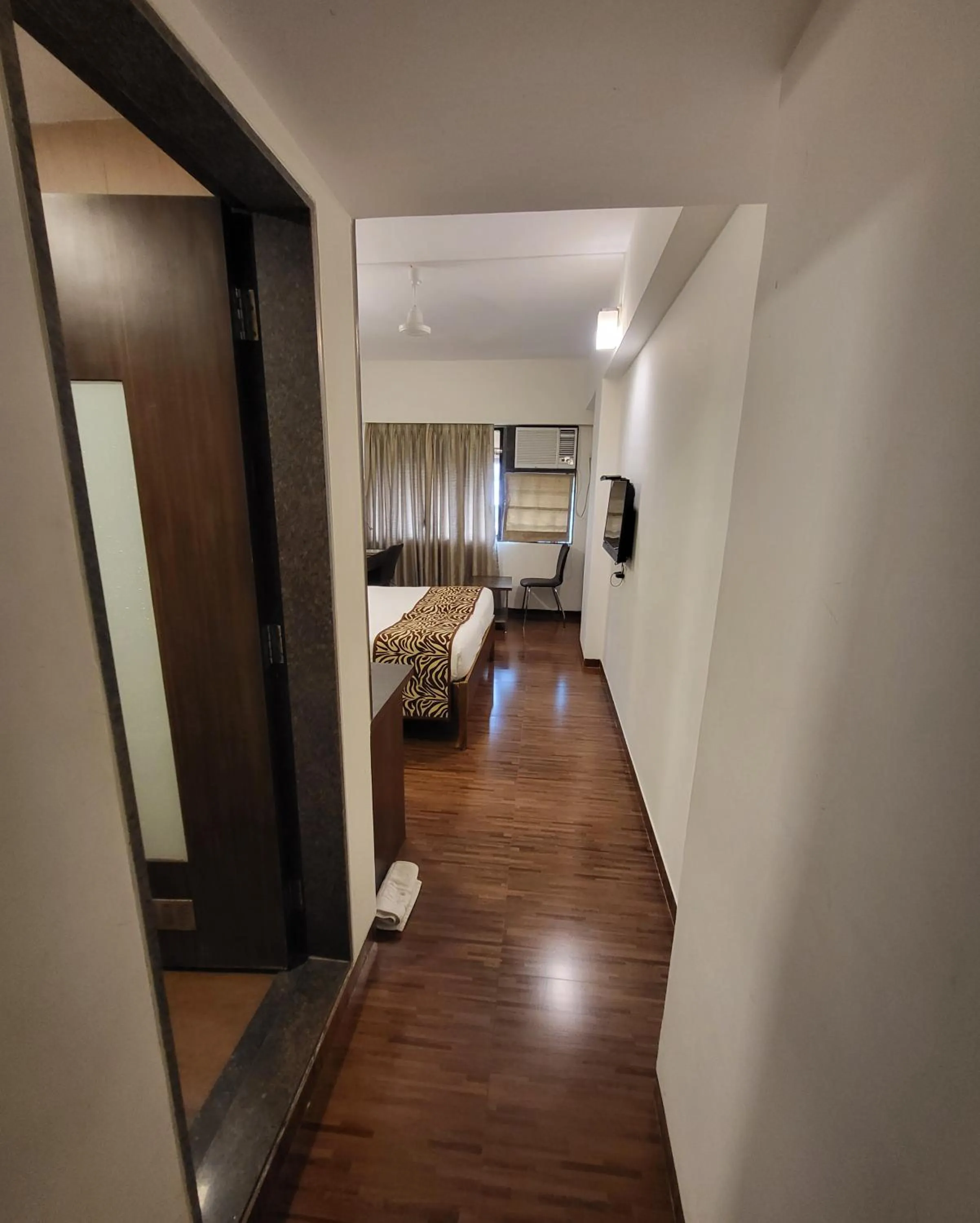 Bed in Hotel Maharana Inn Chembur