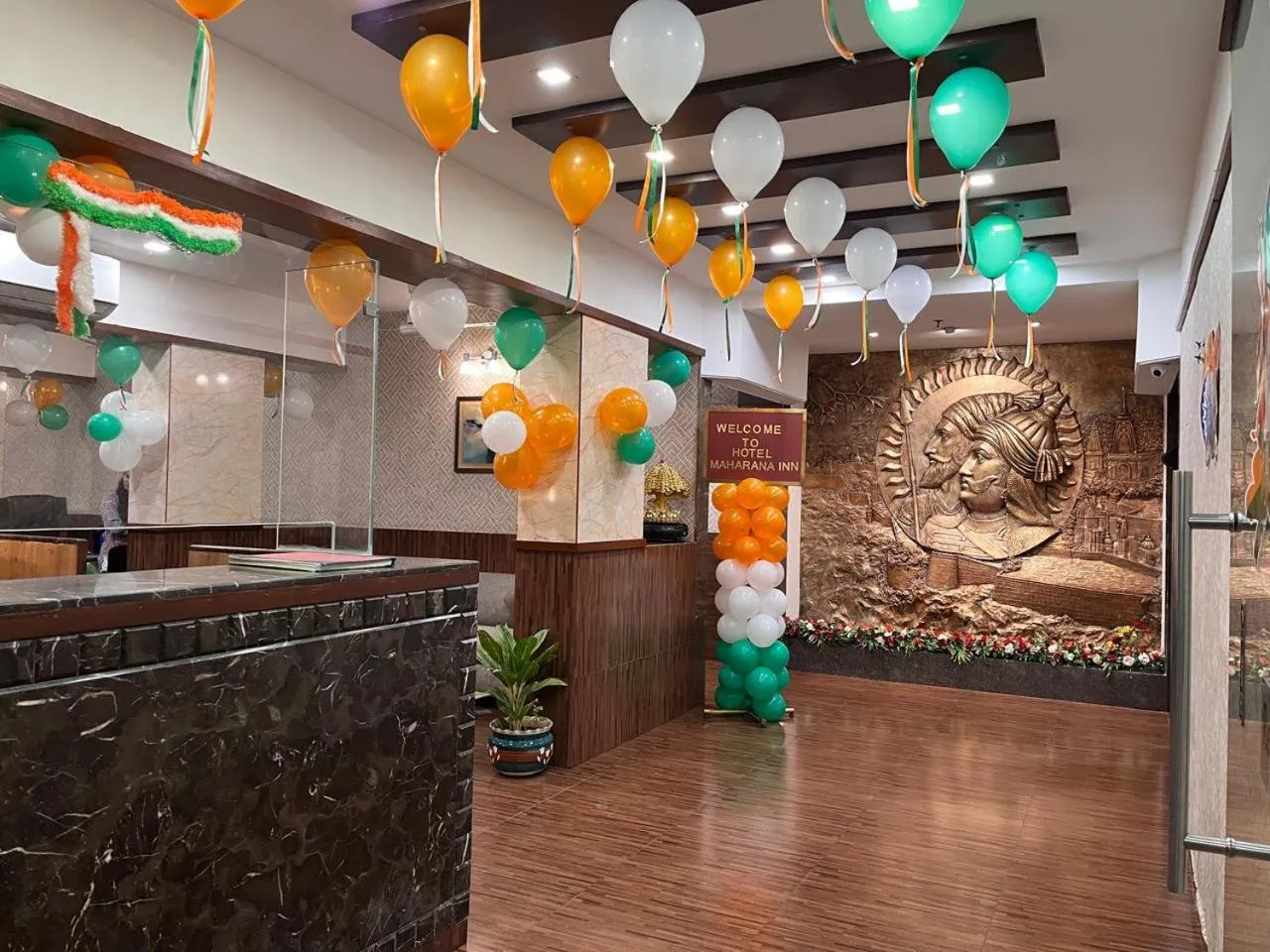Lobby or reception in Hotel Maharana Inn Chembur