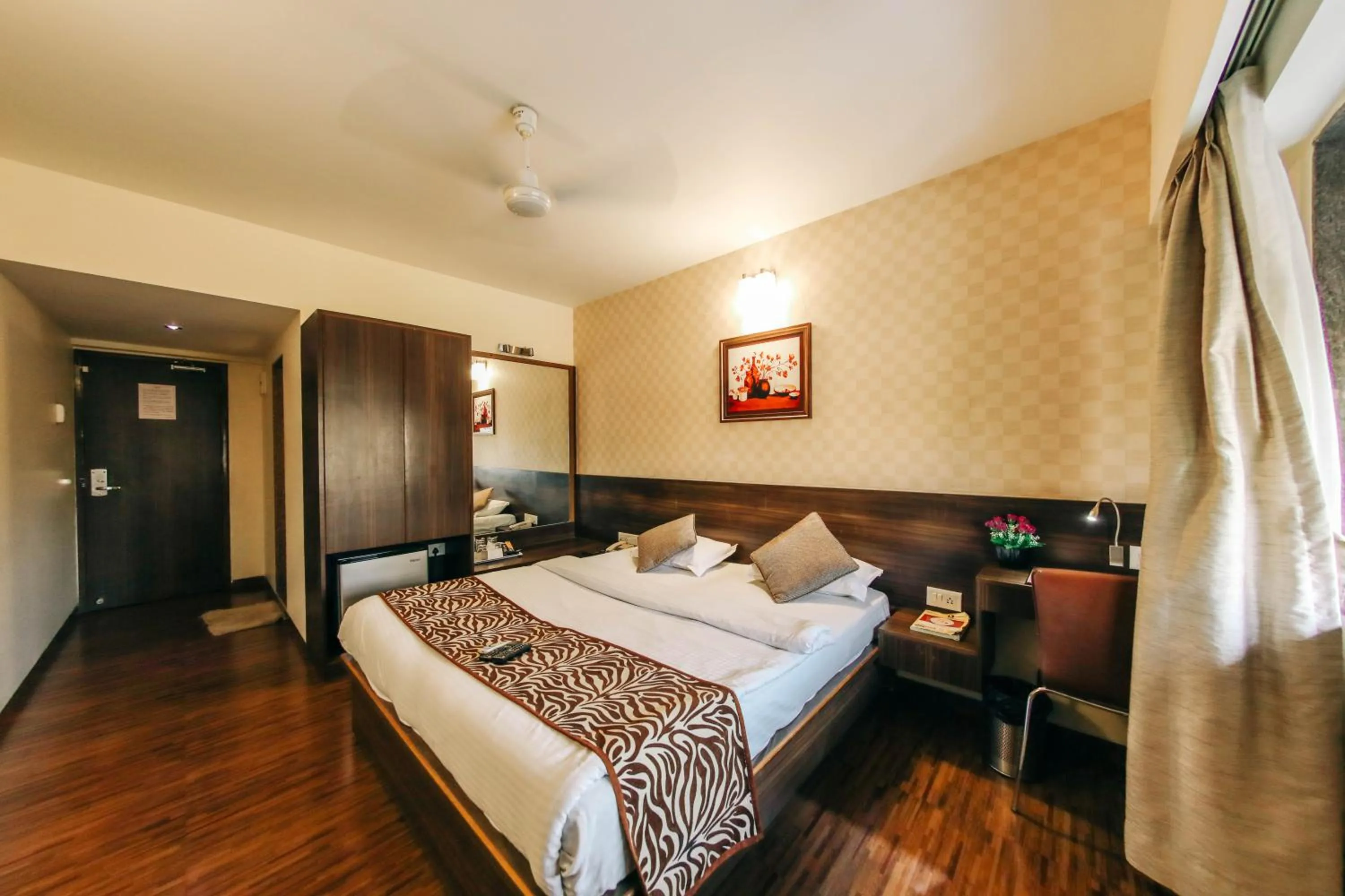 Bed in Hotel Maharana Inn Chembur