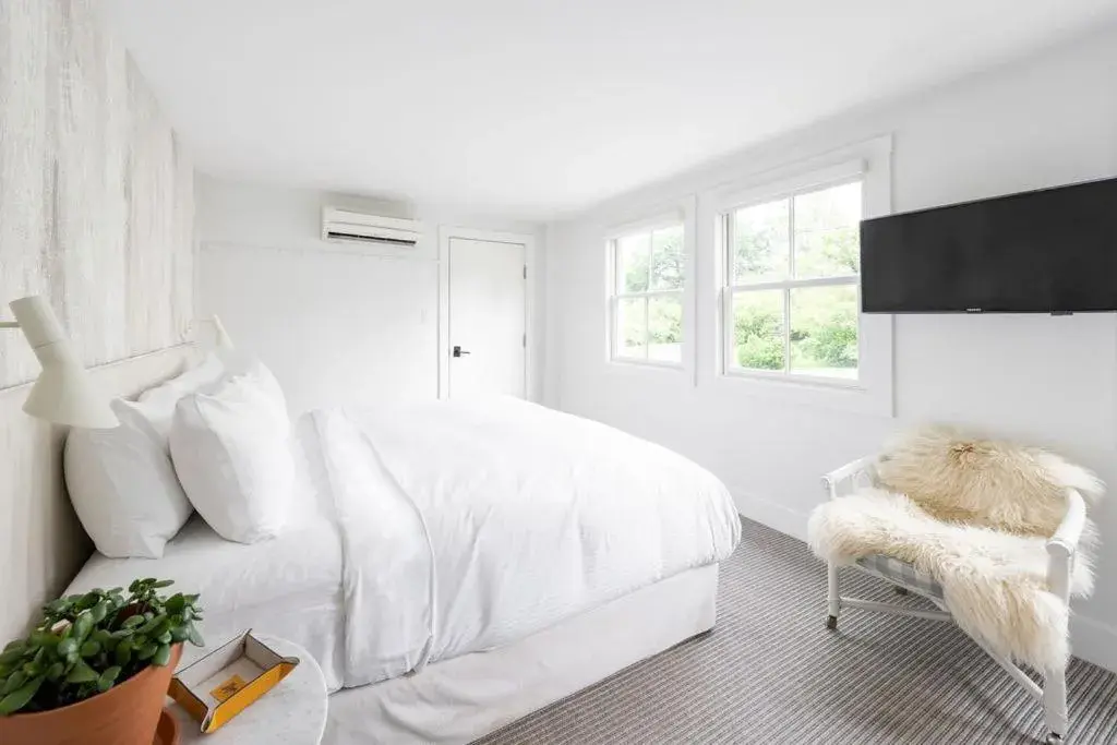 Piedmont Superior in White Moose Inn Piedmont Superior in White Moose Inn