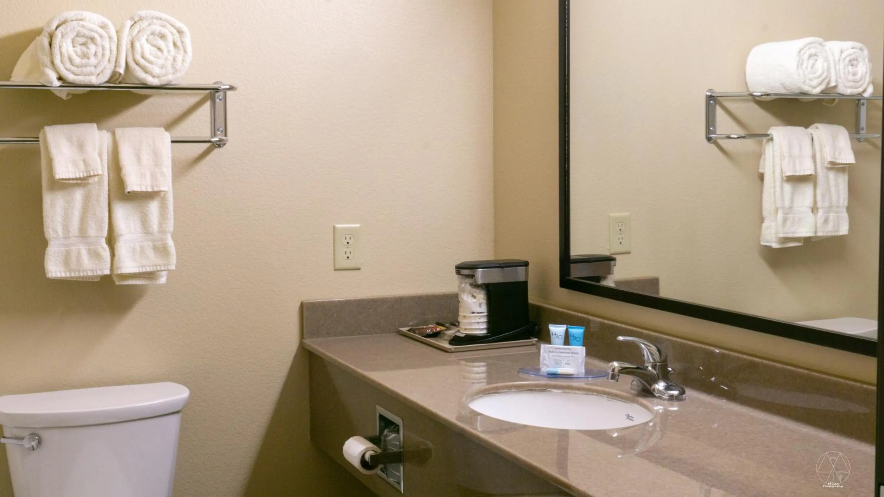 Toilet in Bowman Lodge & Convention Center