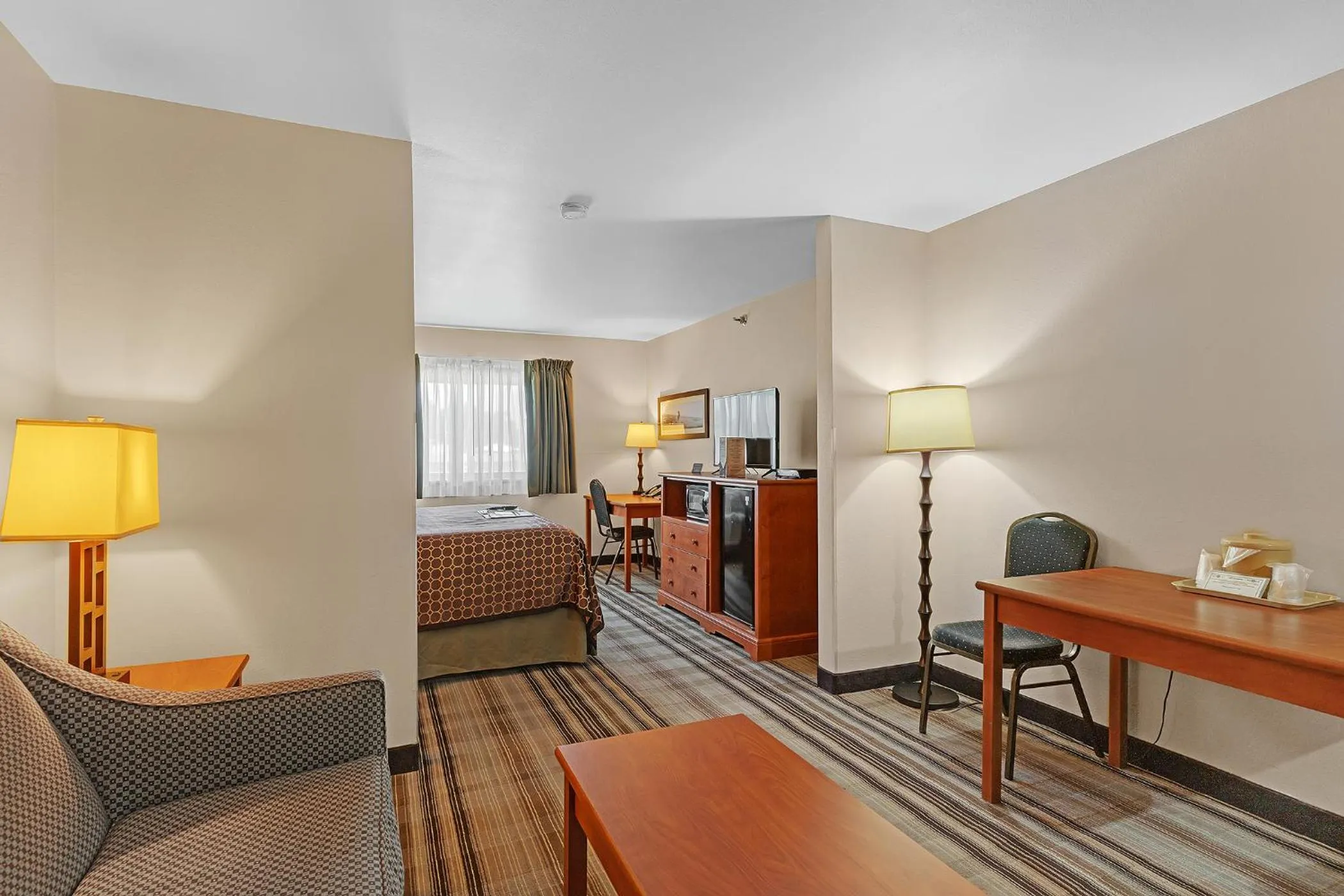 Bed in Bowman Lodge & Convention Center