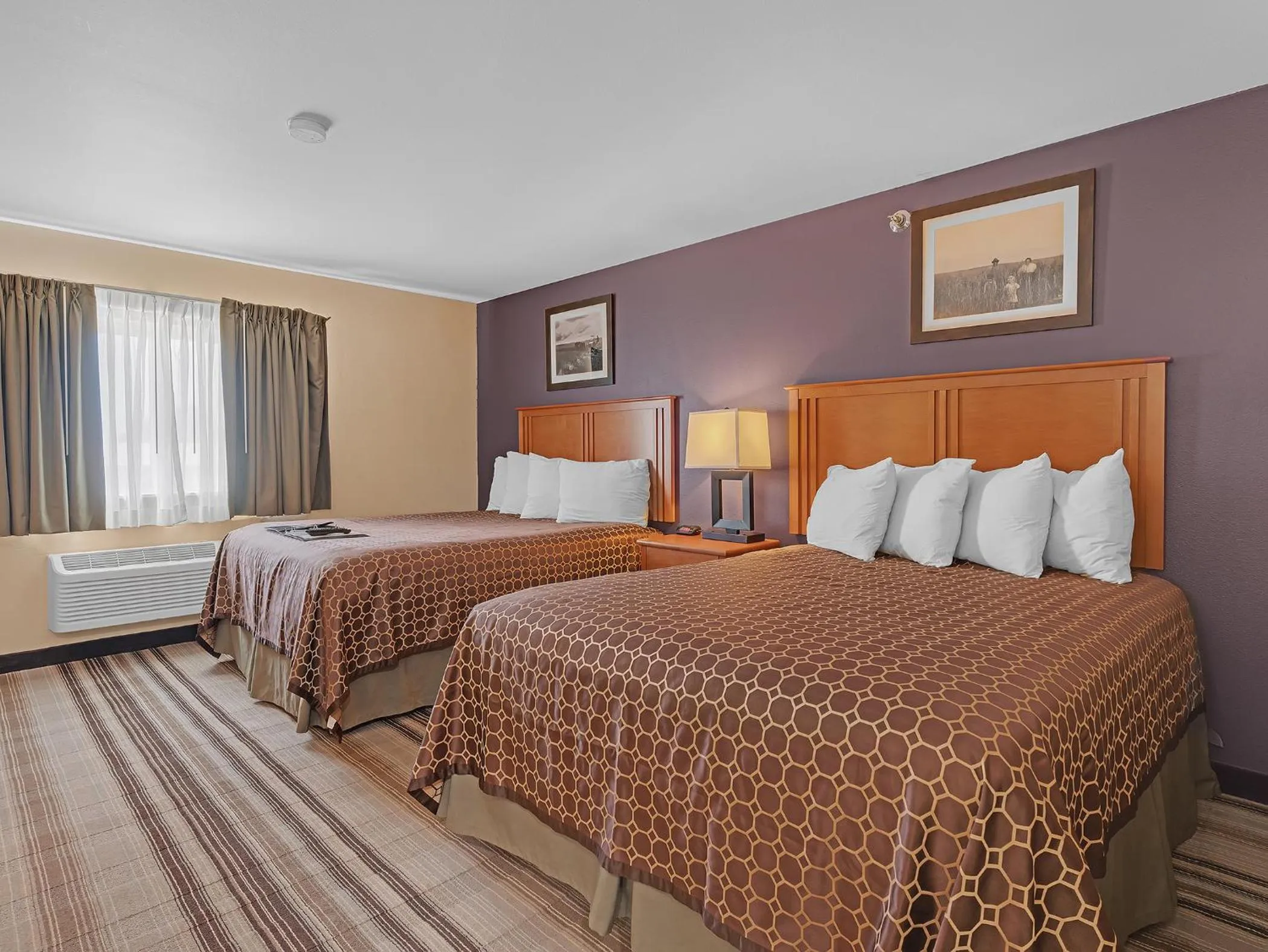 Bed in Bowman Lodge & Convention Center