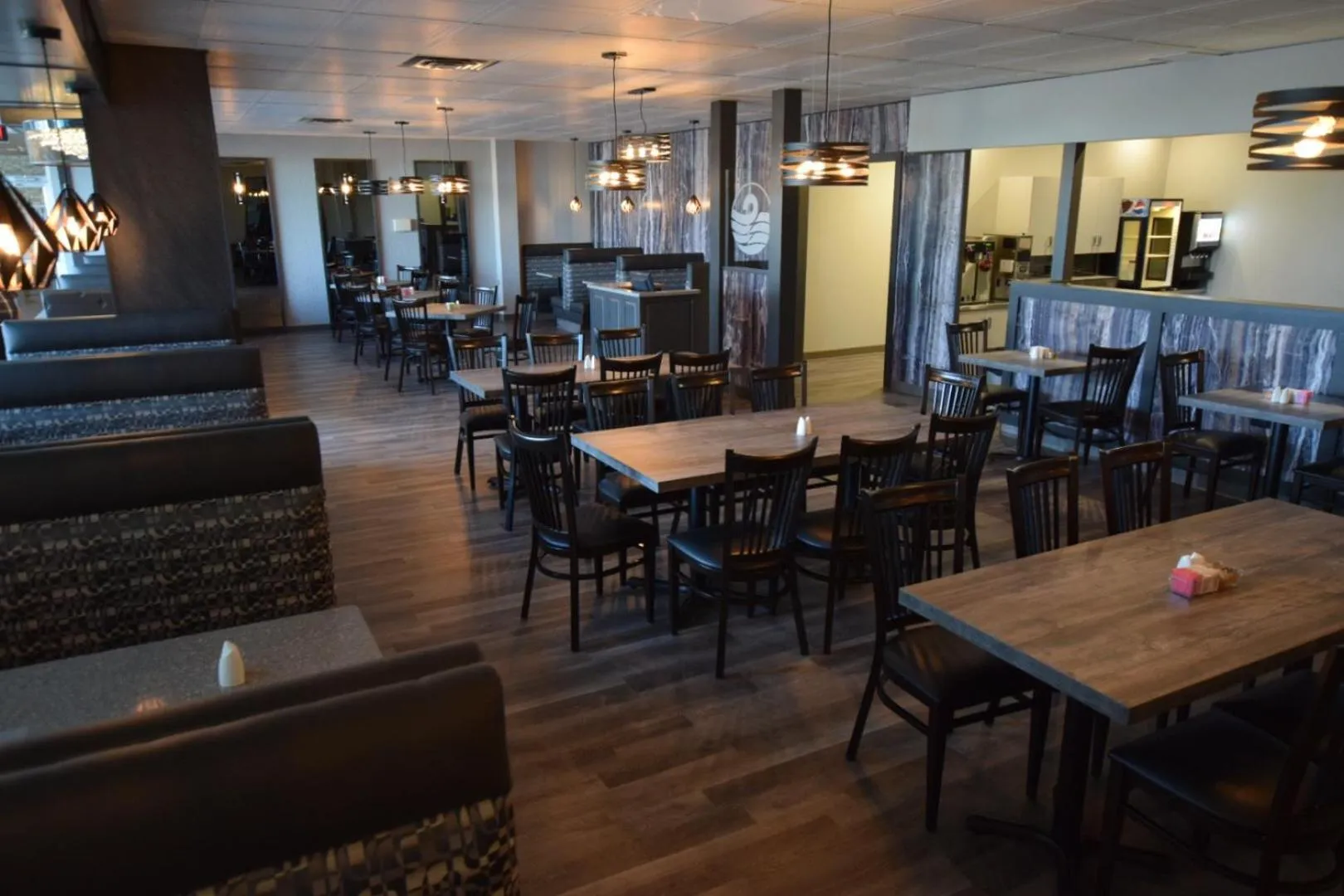 Breakfast in Lakeland Inn Hotel