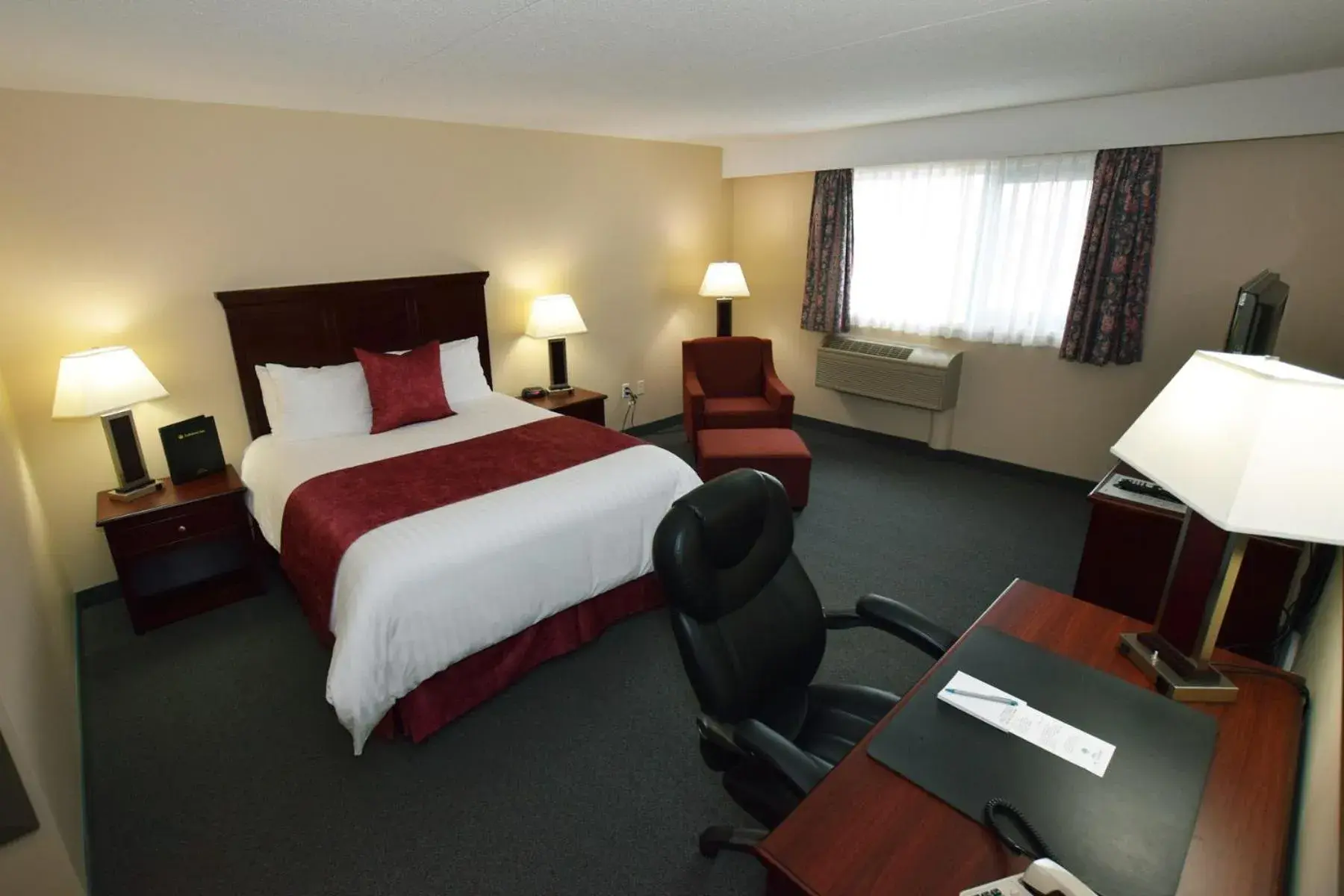Superior Single Room - single occupancy in Lakeland Inn Hotel Superior Single Room - single occupancy in Lakeland Inn Hotel