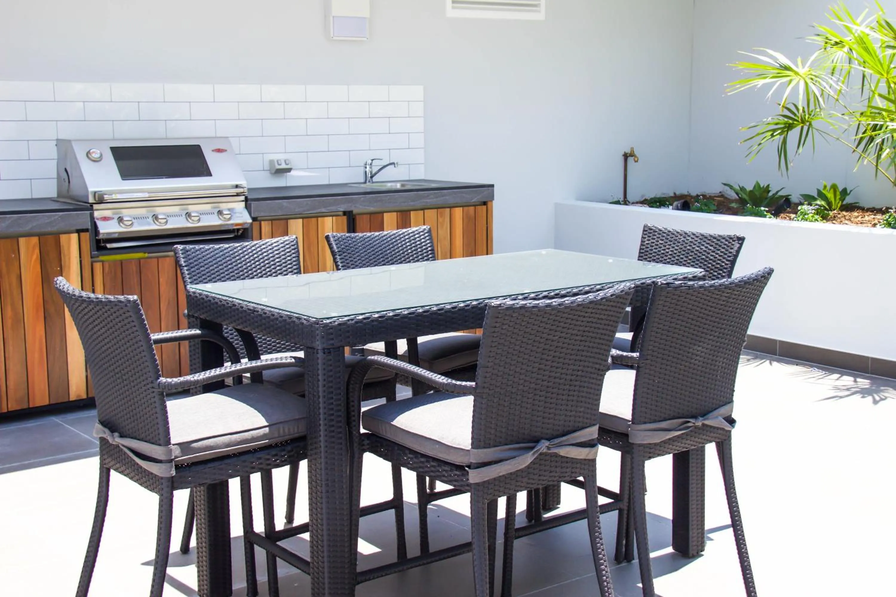 BBQ facilities in Synergy Broadbeach - Official