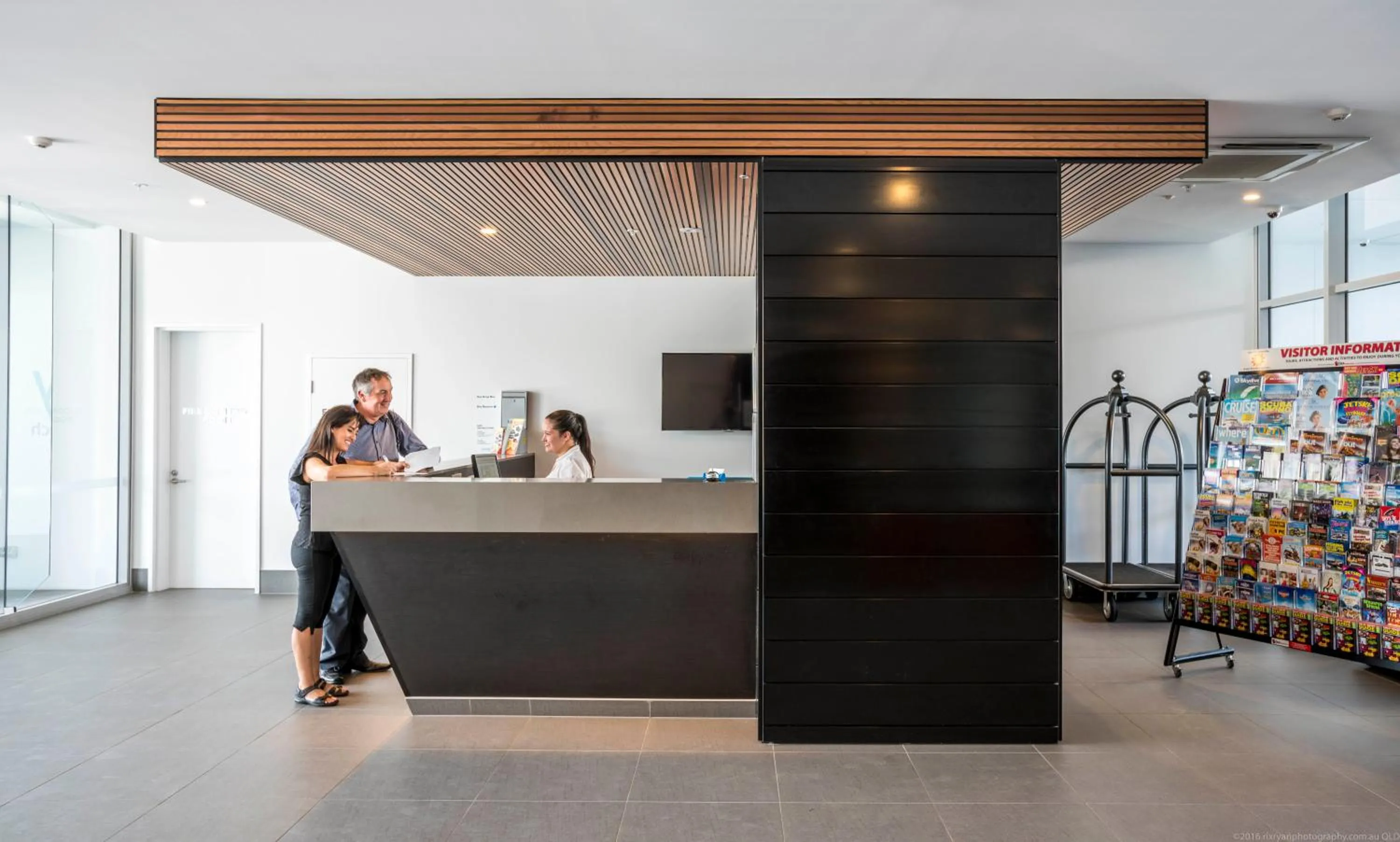 Lobby or reception in Synergy Broadbeach - Official