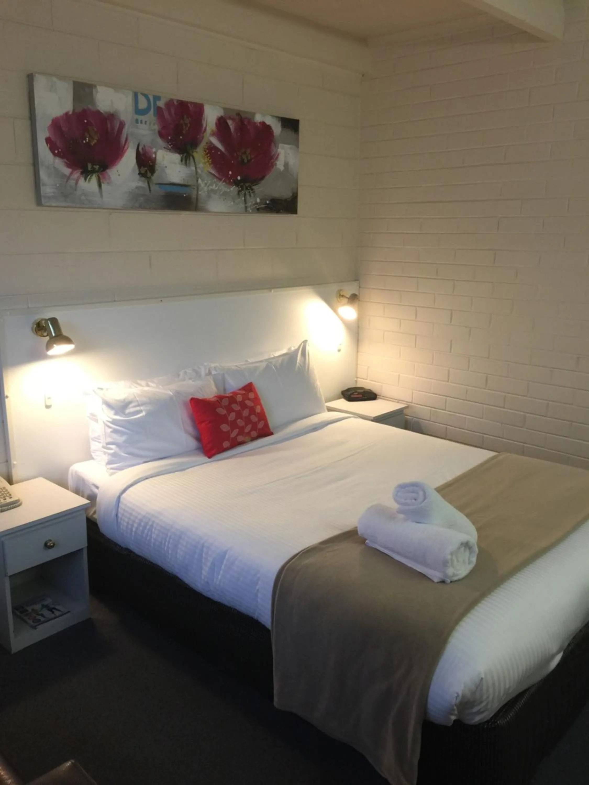 Bed in Wattle Motel