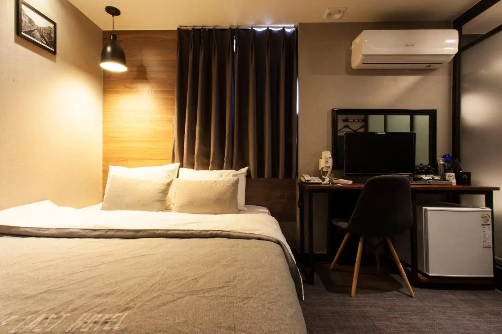 Standard Double Room in The Last Hotel Nampo Standard Double Room in The Last Hotel Nampo