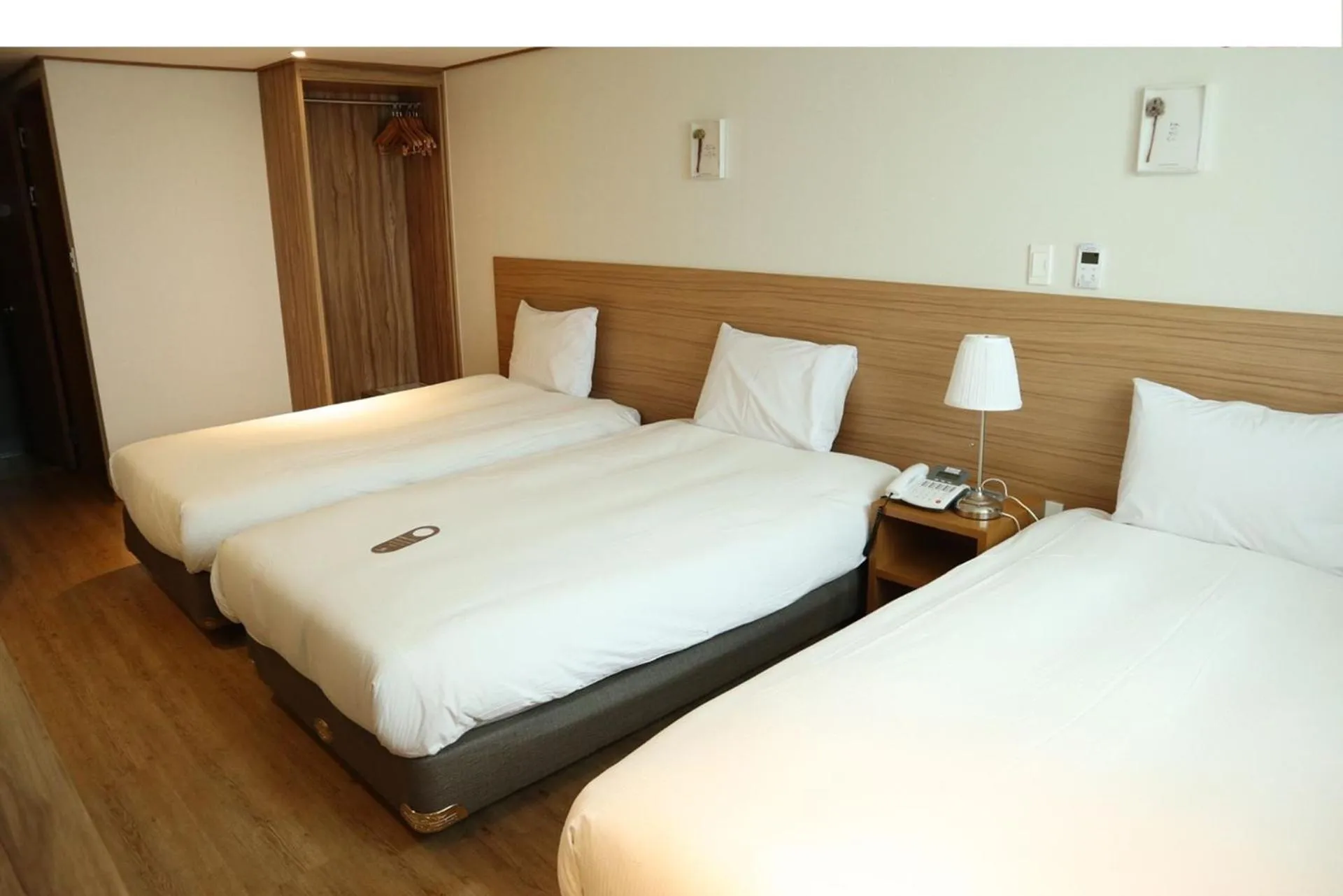 Photo of the whole room, Bed in Hotel Rest Seogwipo