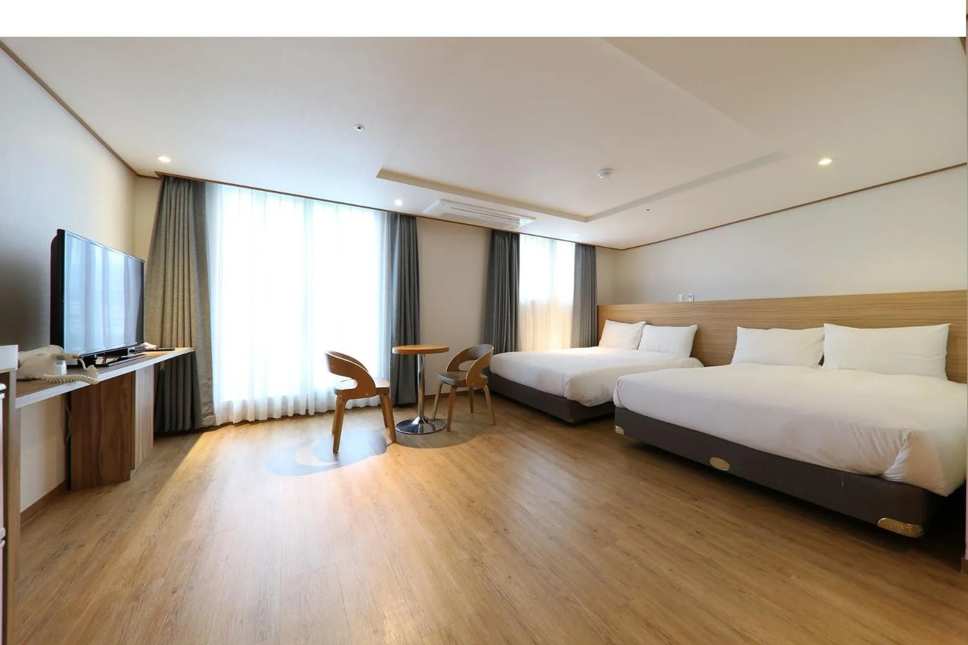 Photo of the whole room, Bed in Hotel Rest Seogwipo