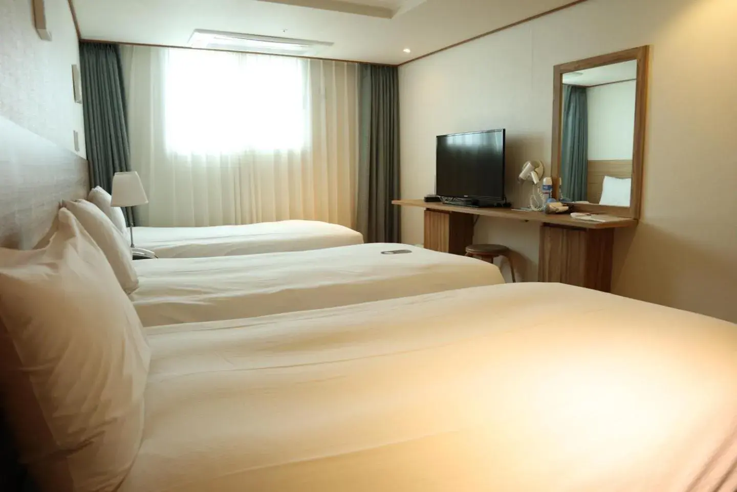 Triple Room in Hotel Rest Seogwipo Triple Room in Hotel Rest Seogwipo