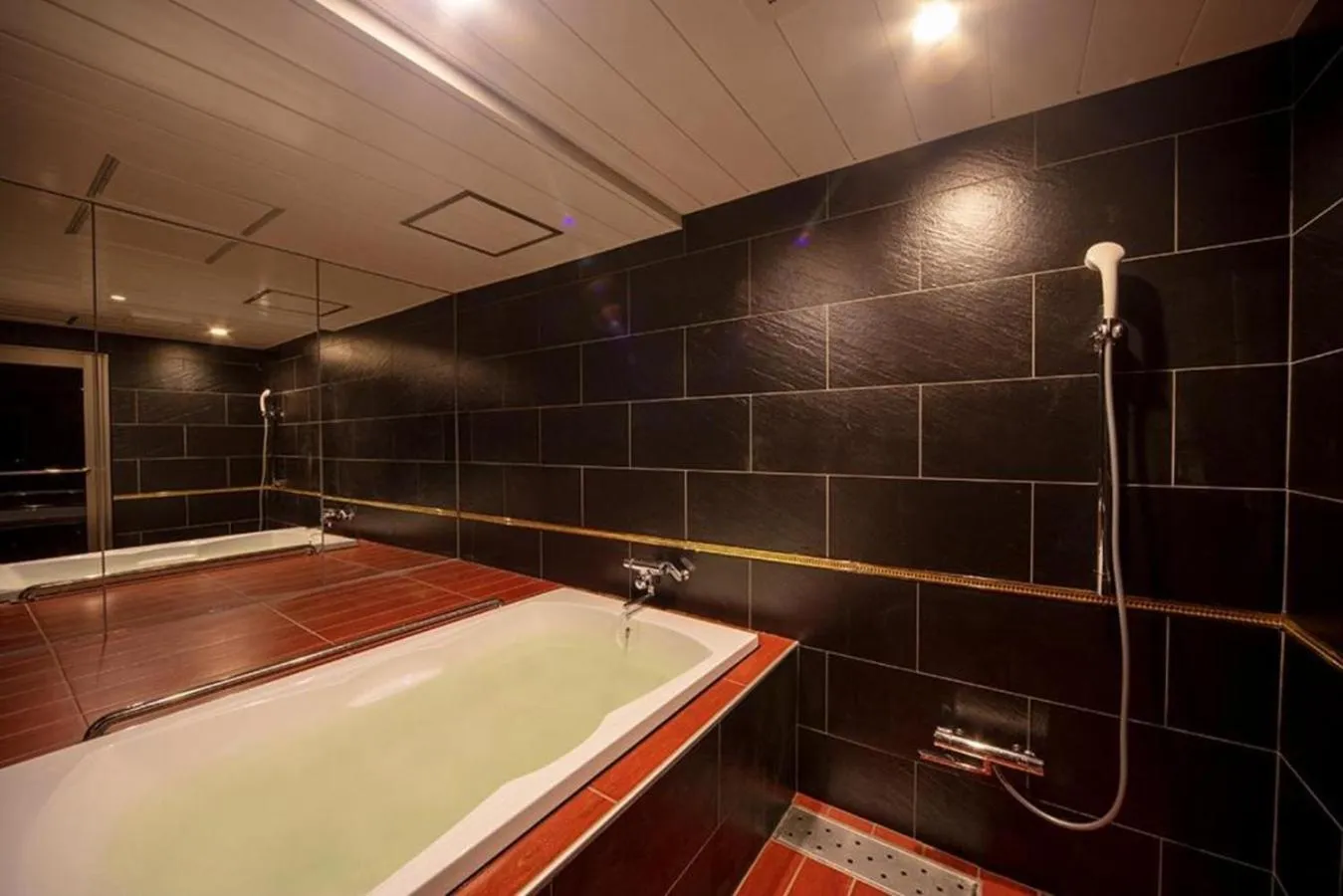 Bathroom in noah grande