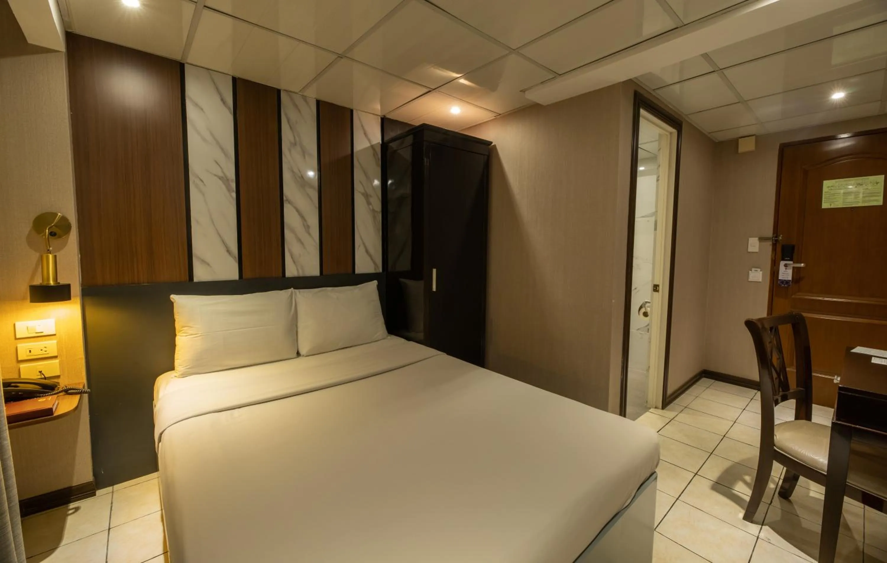 Bed in Star Plaza Hotel