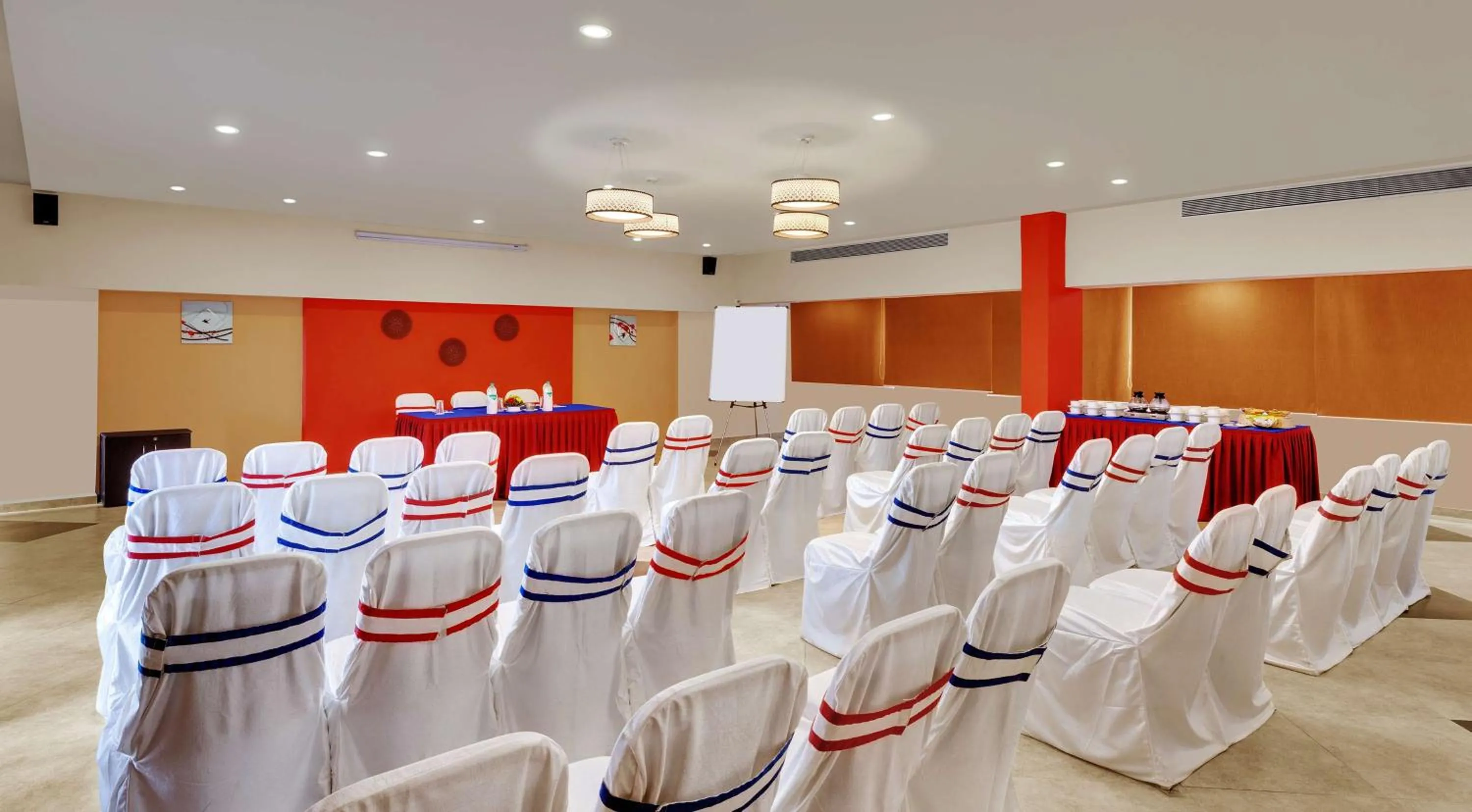 Meeting/conference room in Best Western Alkapuri, Vadodara