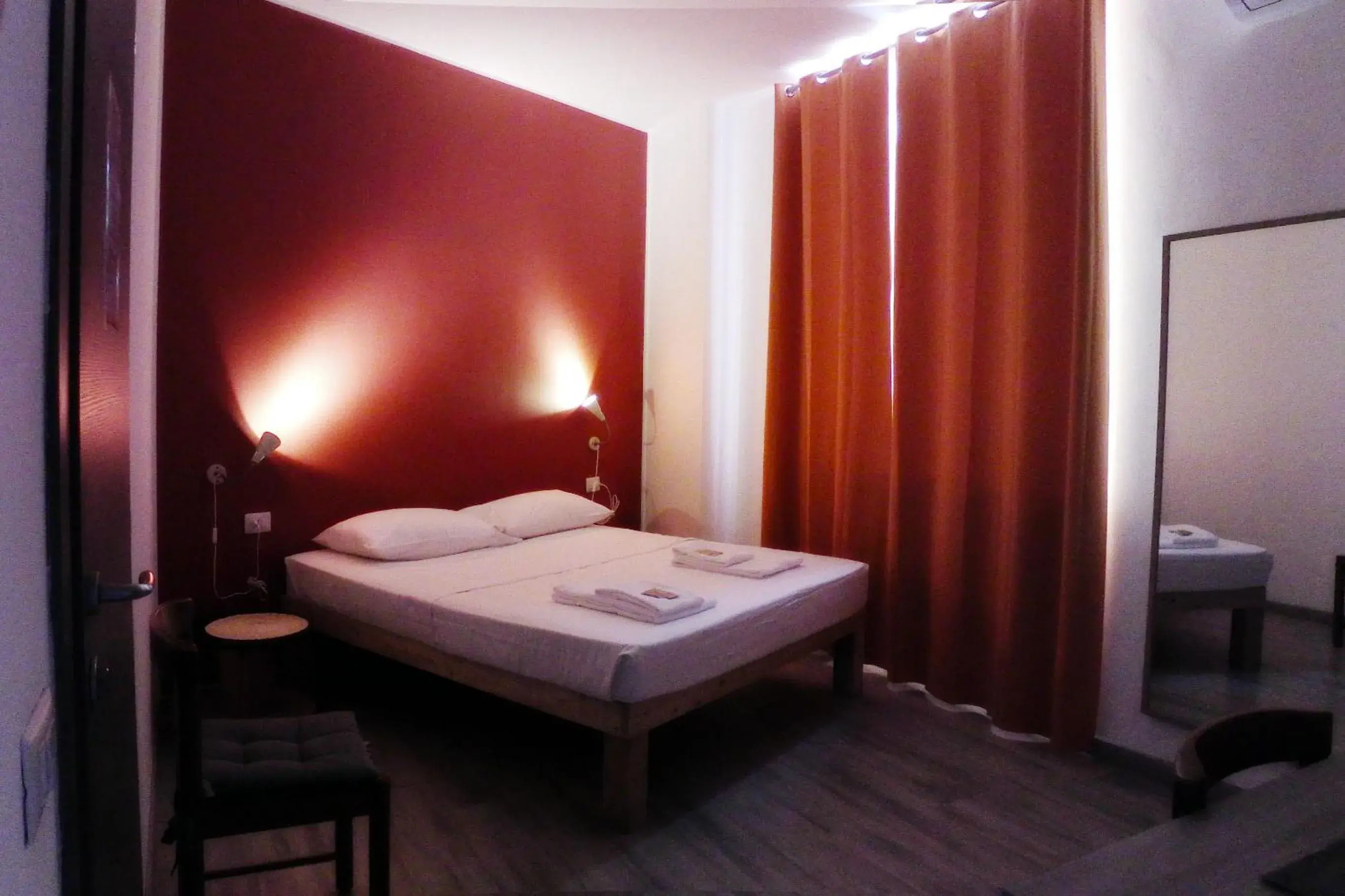 Double Room in La Cordata Accommodation - Woodhouse Bike Hotel Double Room in La Cordata Accommodation - Woodhouse Bike Hotel