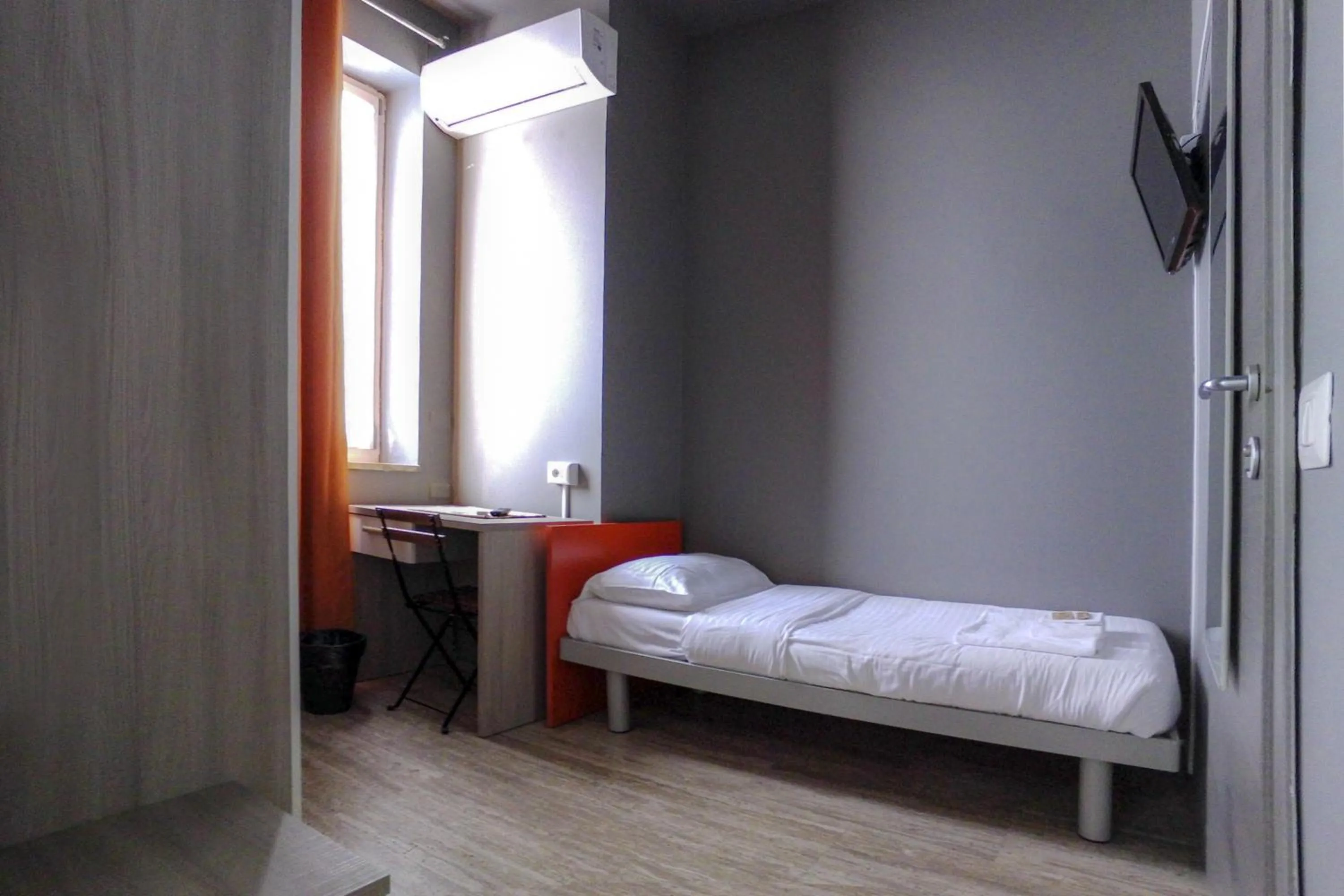 Bedroom, Bed in La Cordata Accommodation - Woodhouse Bike Hotel