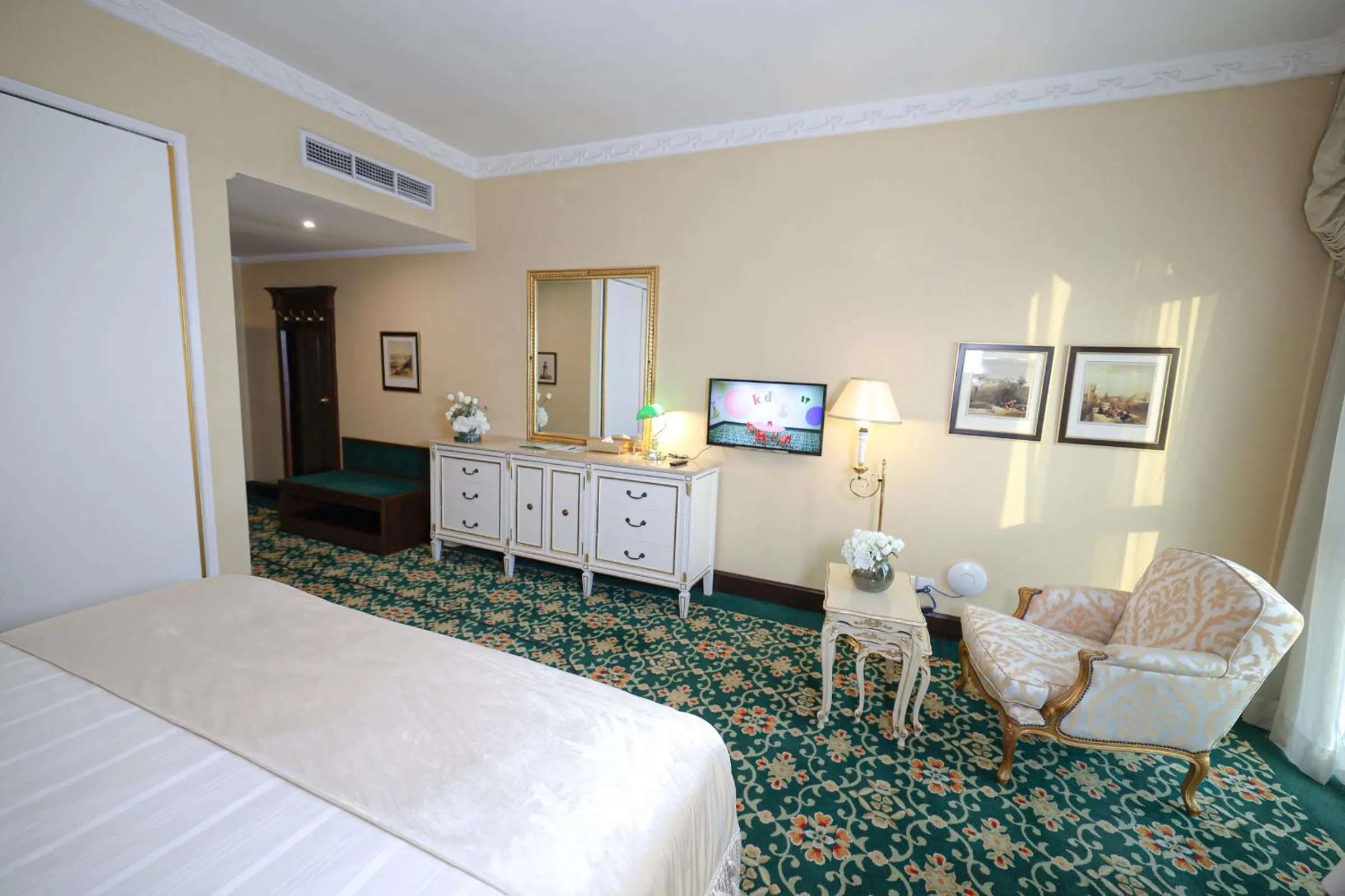 Bedroom, Bed in Habitat All Suites, Al Khobar