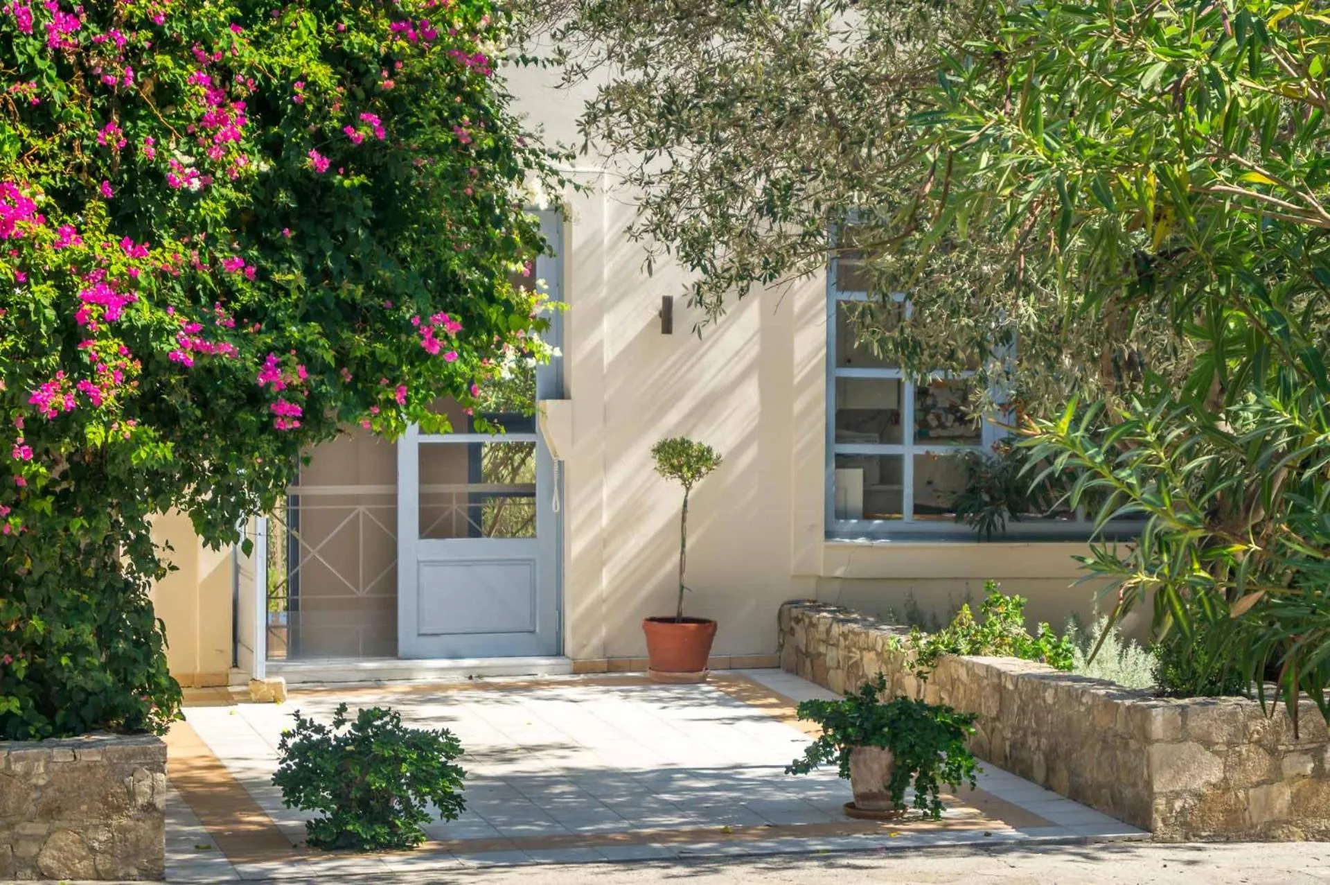 Day in Armonia Bay Hotel